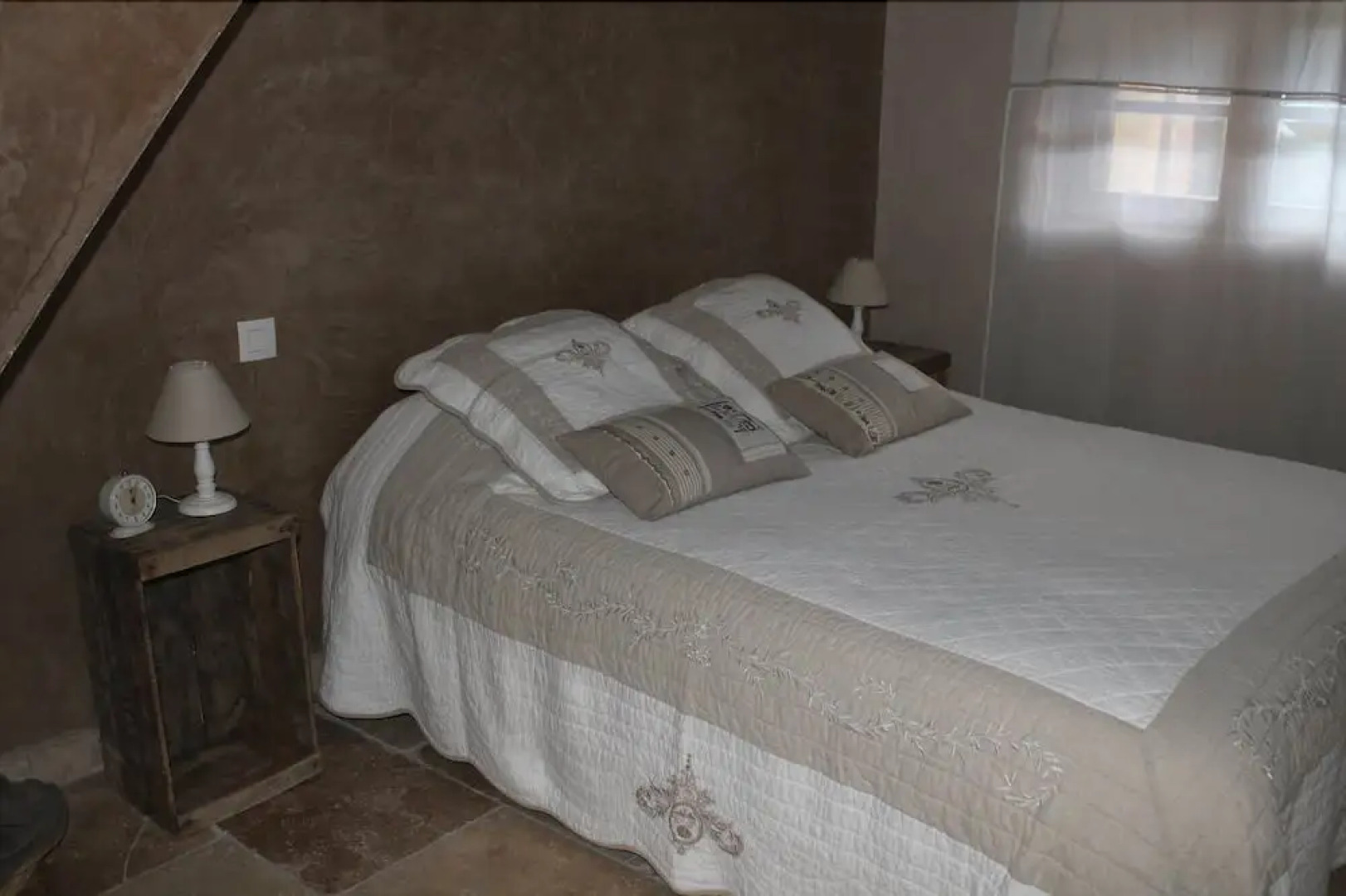 Le Perce Neige Les bruyères de Gaschon