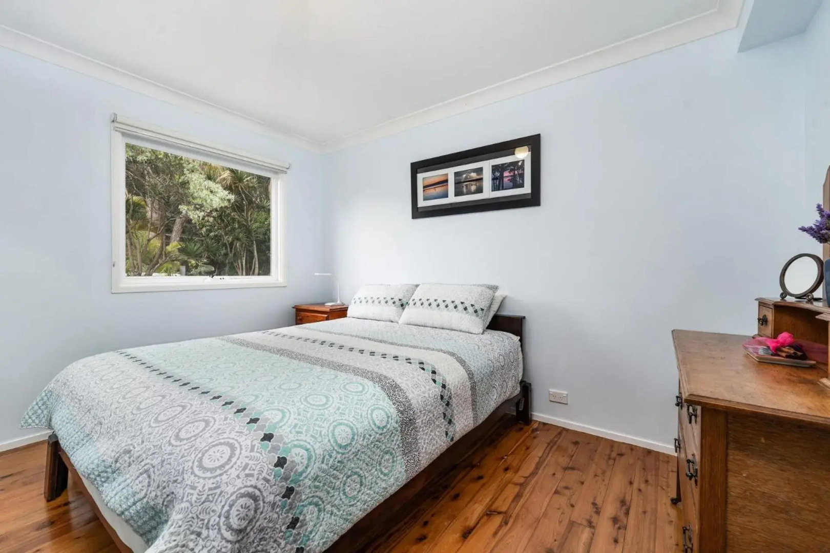 SORRENTO LAKESIDE Sanctuary Point 4pm check out Sundays