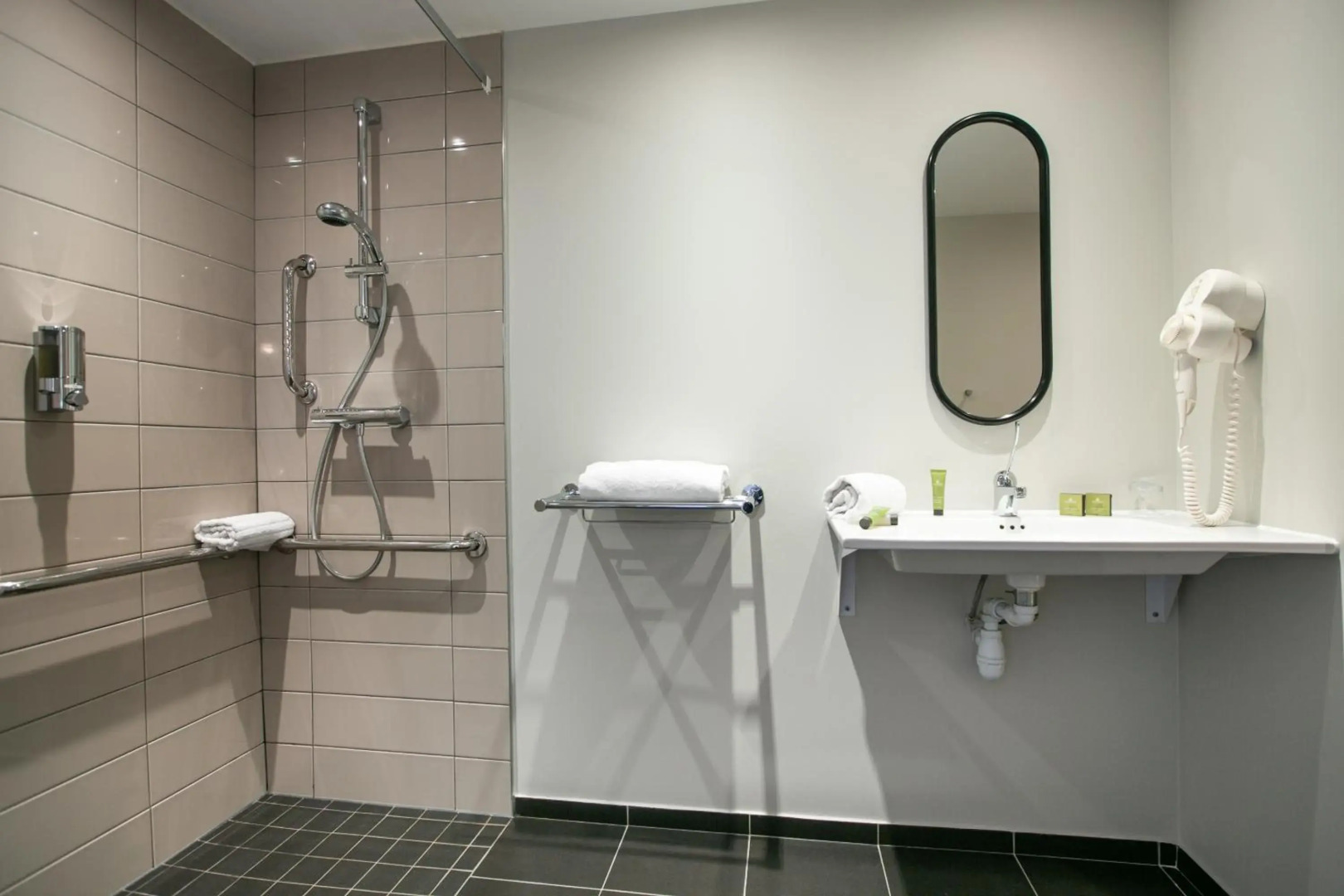 Hotel restaurant Saint James, The originals Boutique