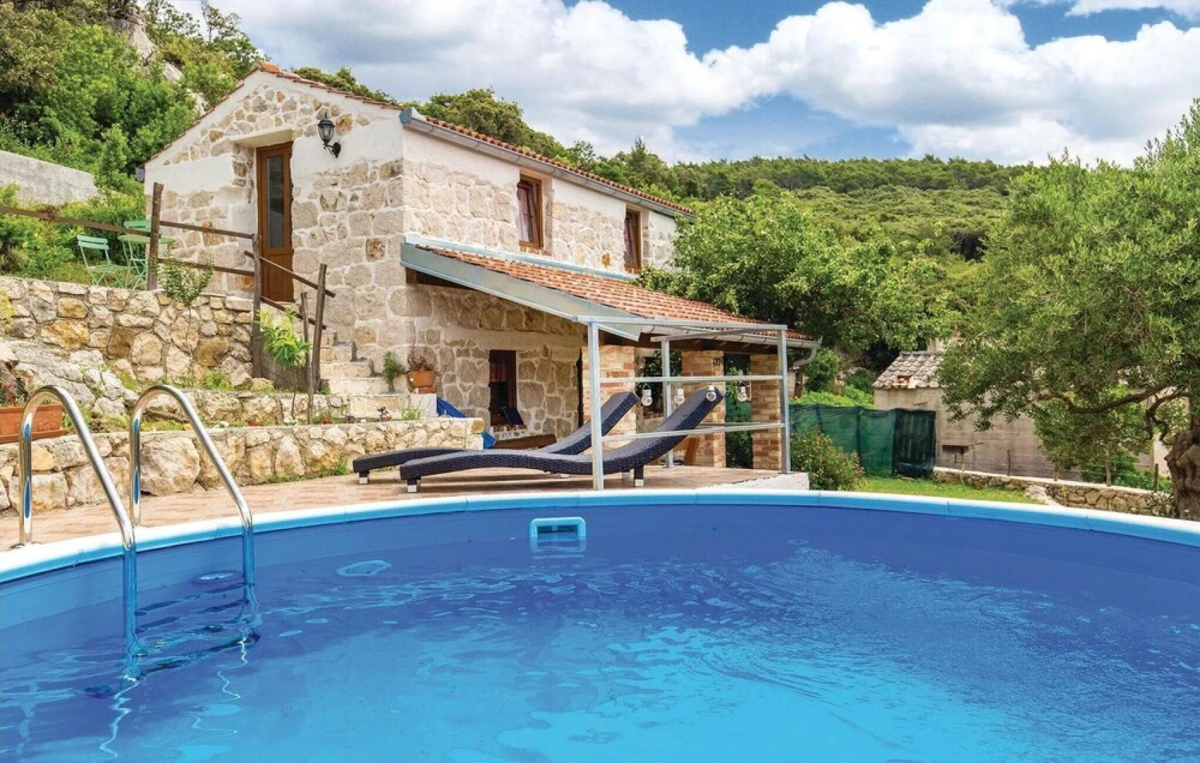Awesome Home in Supetarska Draga With Wifi and 2 Bedrooms
