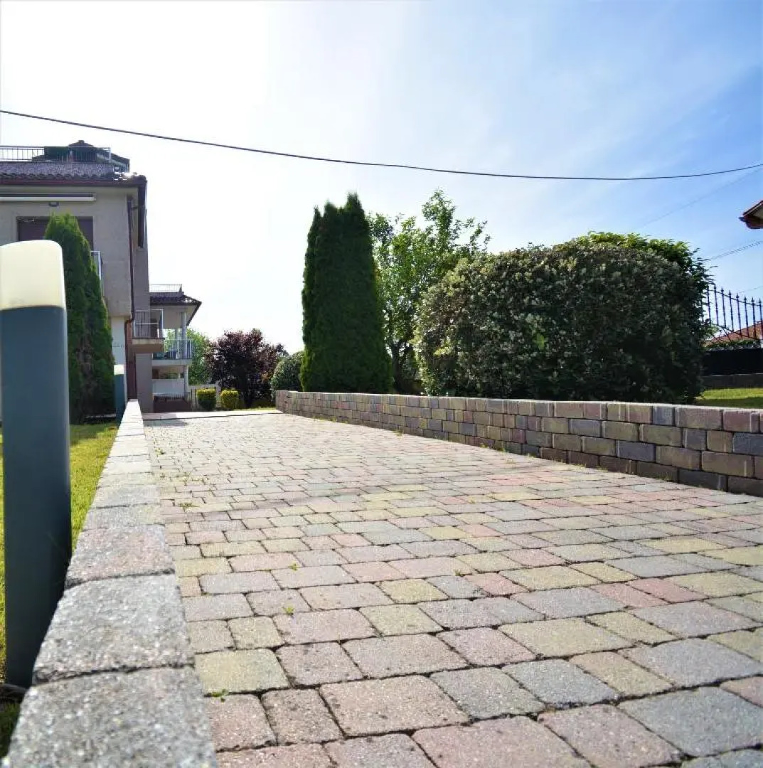 Apartamento con piscina próximo a Sanxenxo