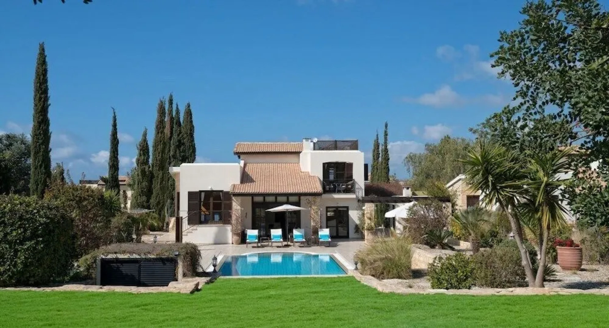 3 bedroom Villa Anassa 31 with private pool and golf course views, near resort village square on Aphrodite Hills Resort