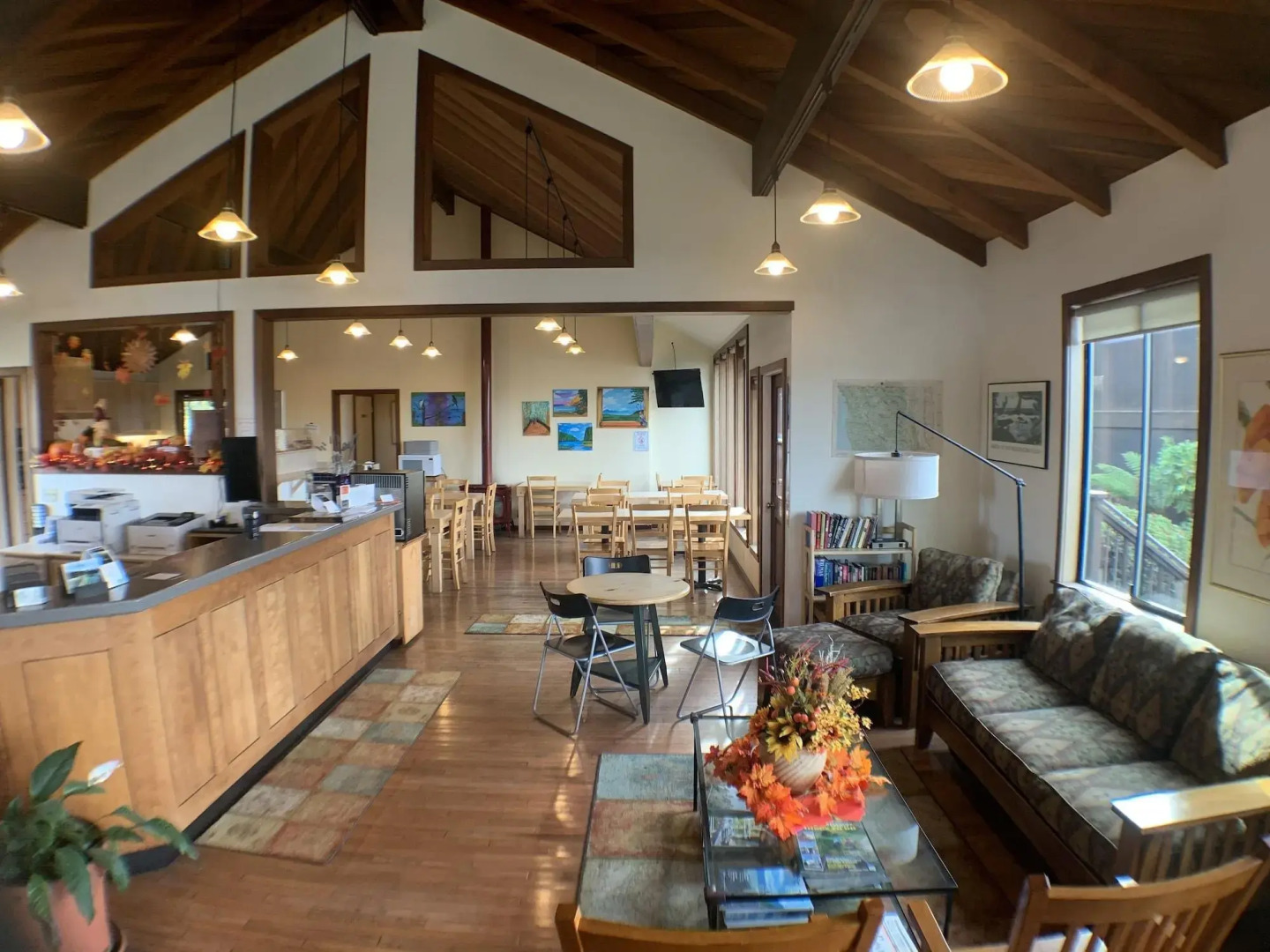 Harbor Lite Lodge