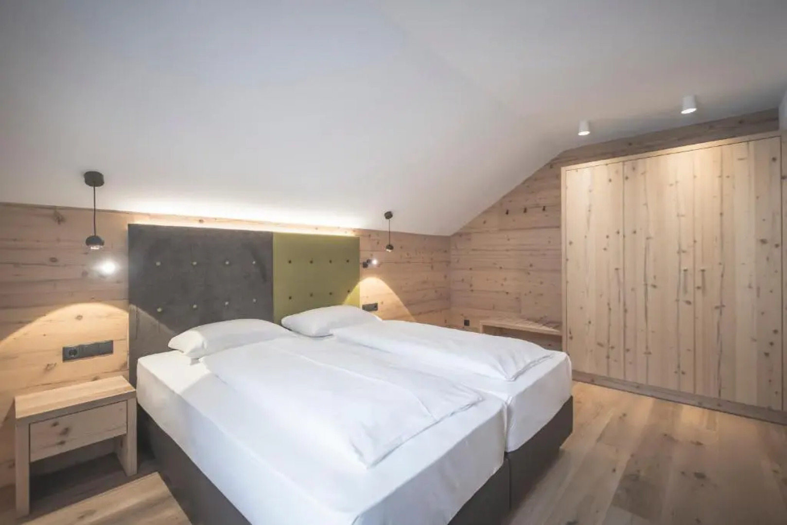 Ahrner Wirt Apartments