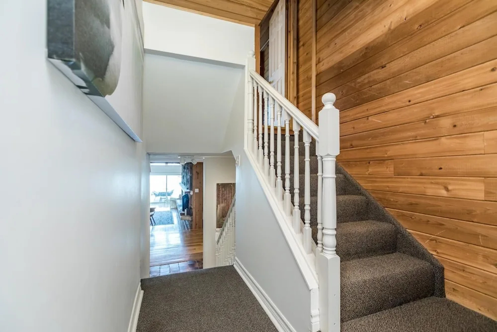 Grandview Beach House an Incredible Beach Waterfront is Waiting for You!
