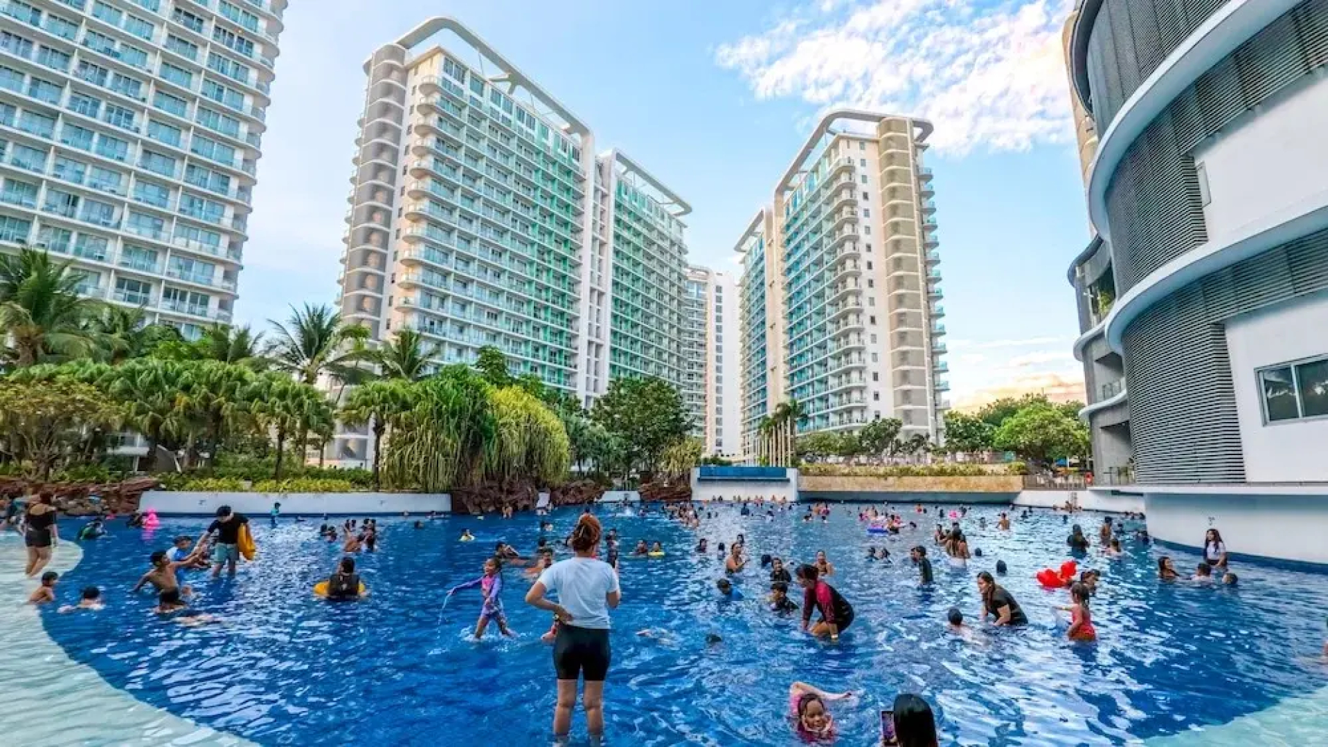 Stunning 1-bed Apartment in Paranaque