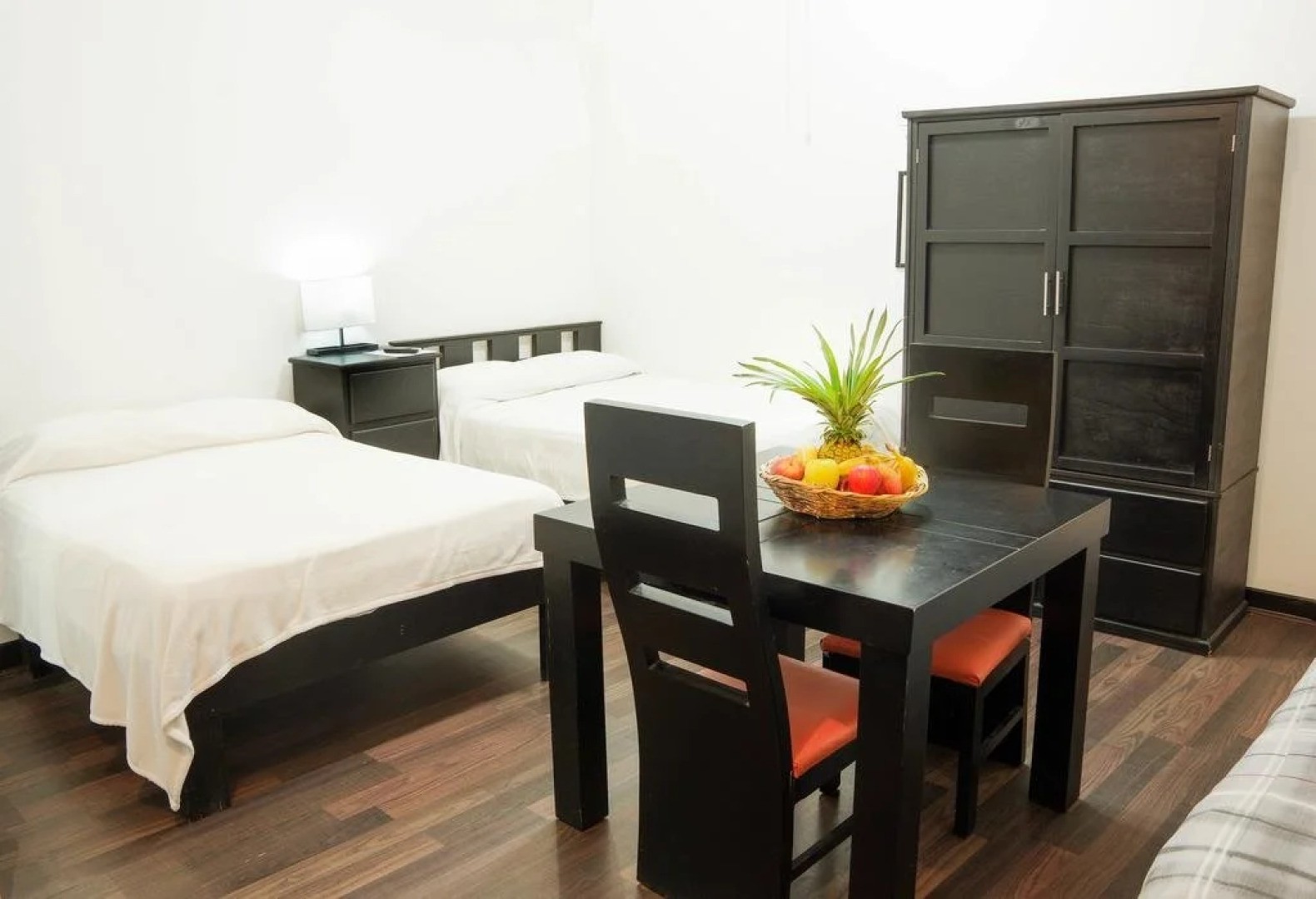 Garcias Suites & Hotel