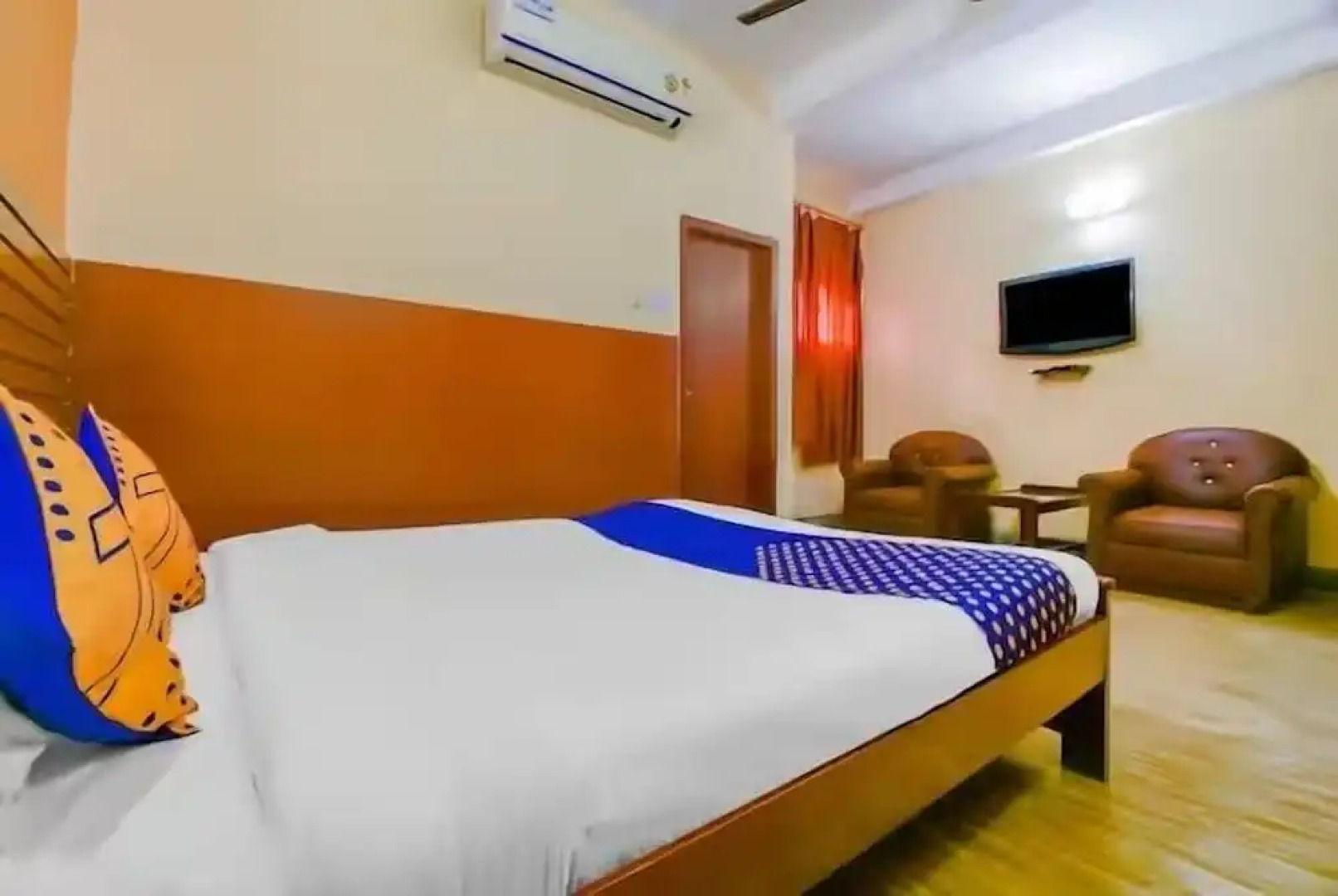 Hotel Embassy by OYO Rooms