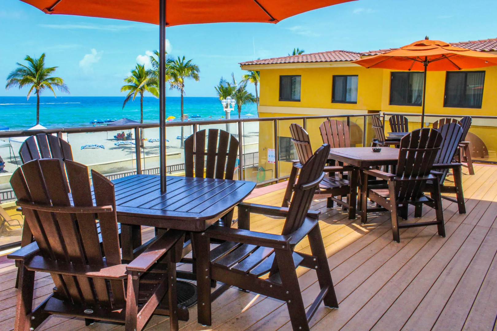 Hollywood Sands Resort