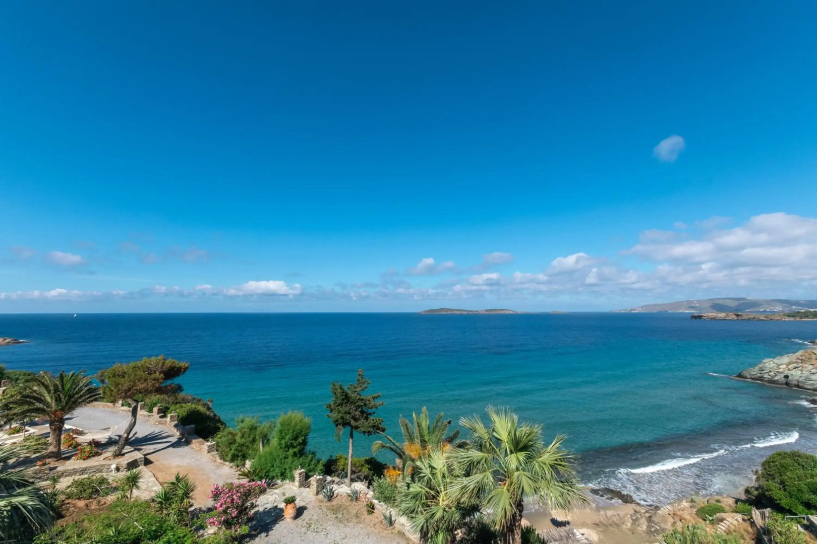 Aneroussa Beach Hotel