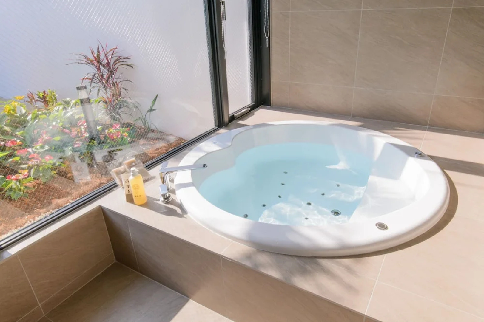 The Villa Maehama Beach