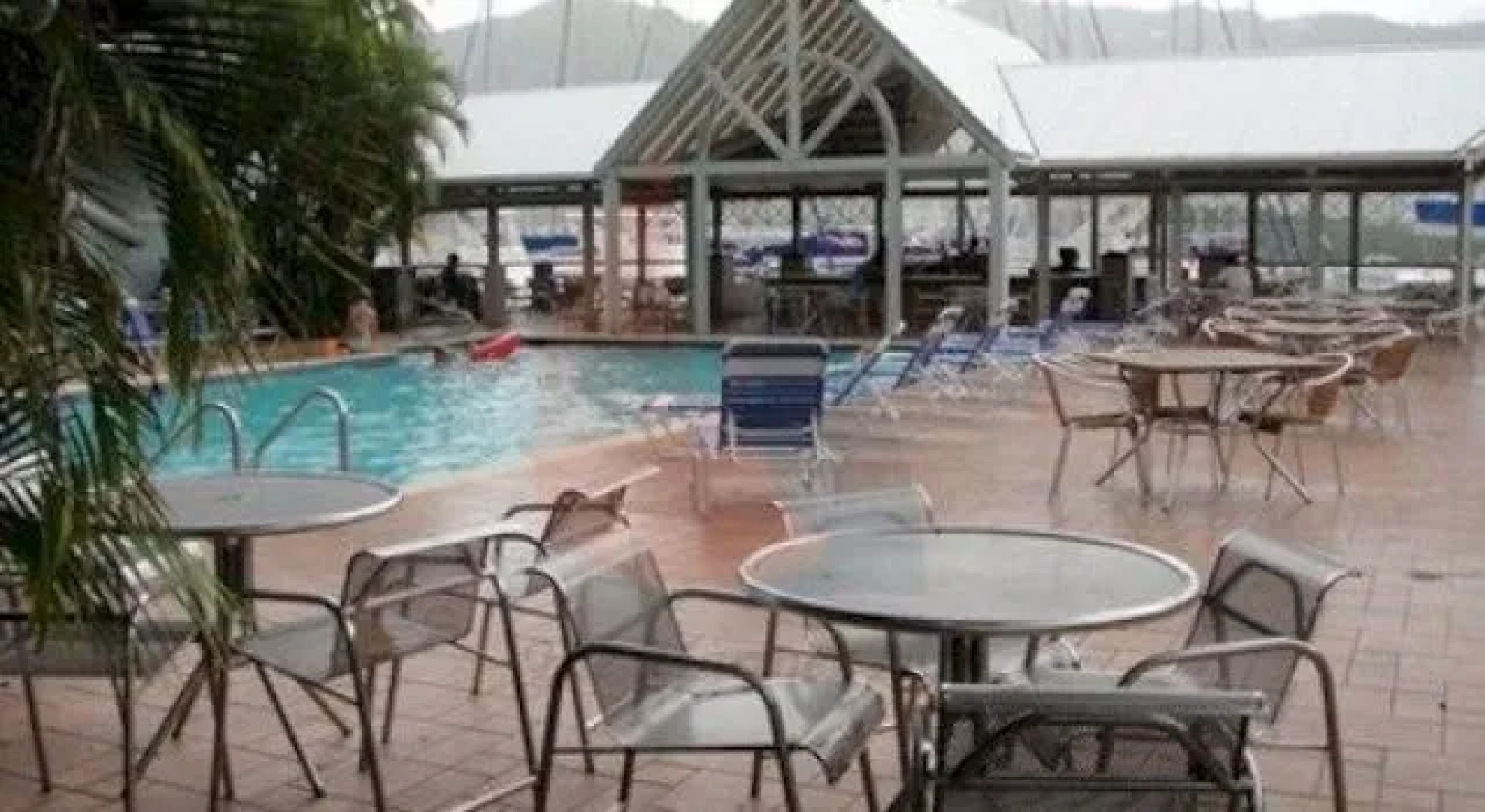 The Mariner Inn Hotel