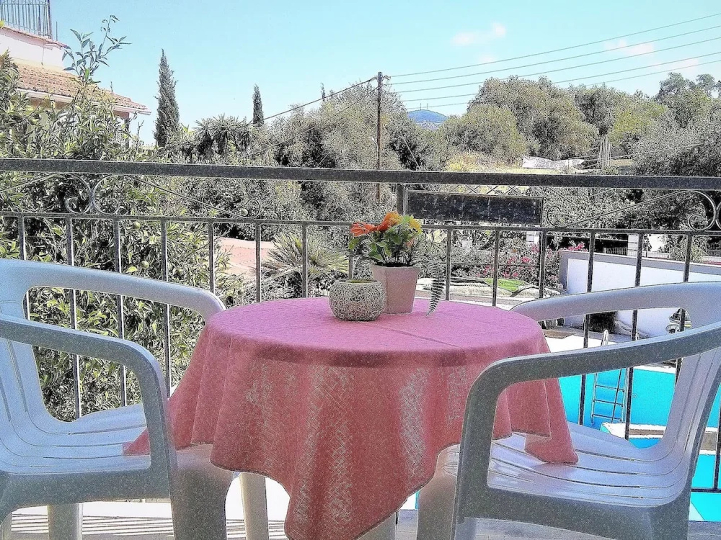 Aragorn Paradise Garden