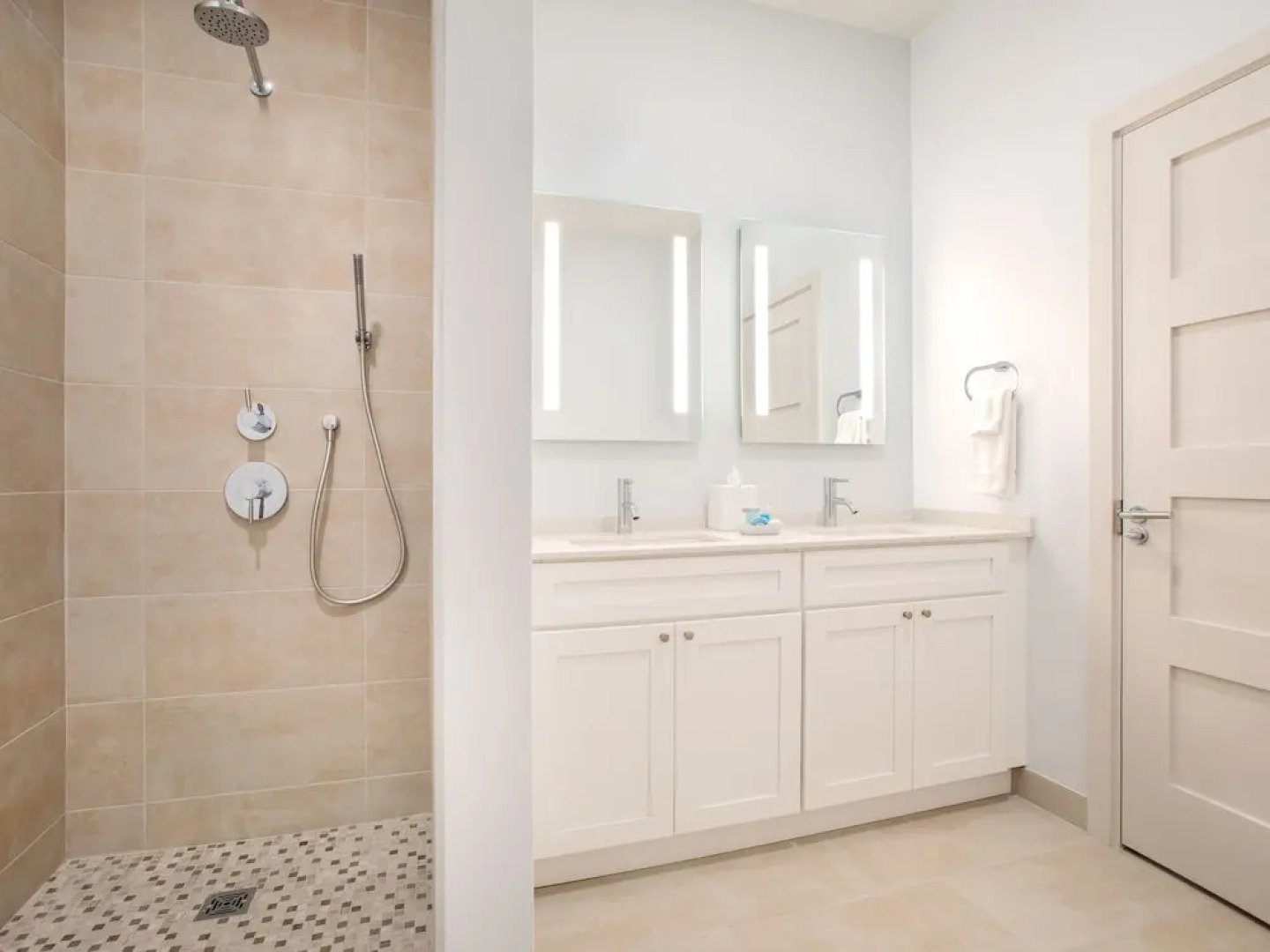 Villas & Suites at Beach View