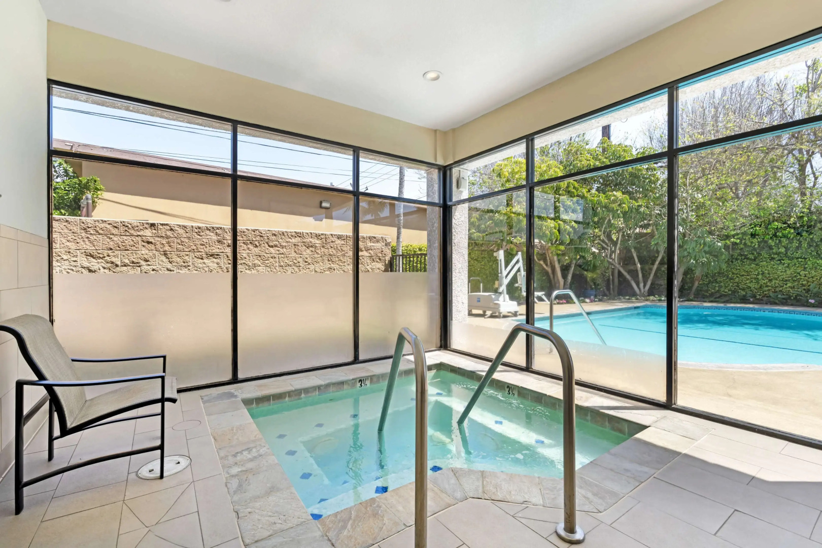 Best Western Plus Newport Mesa Inn