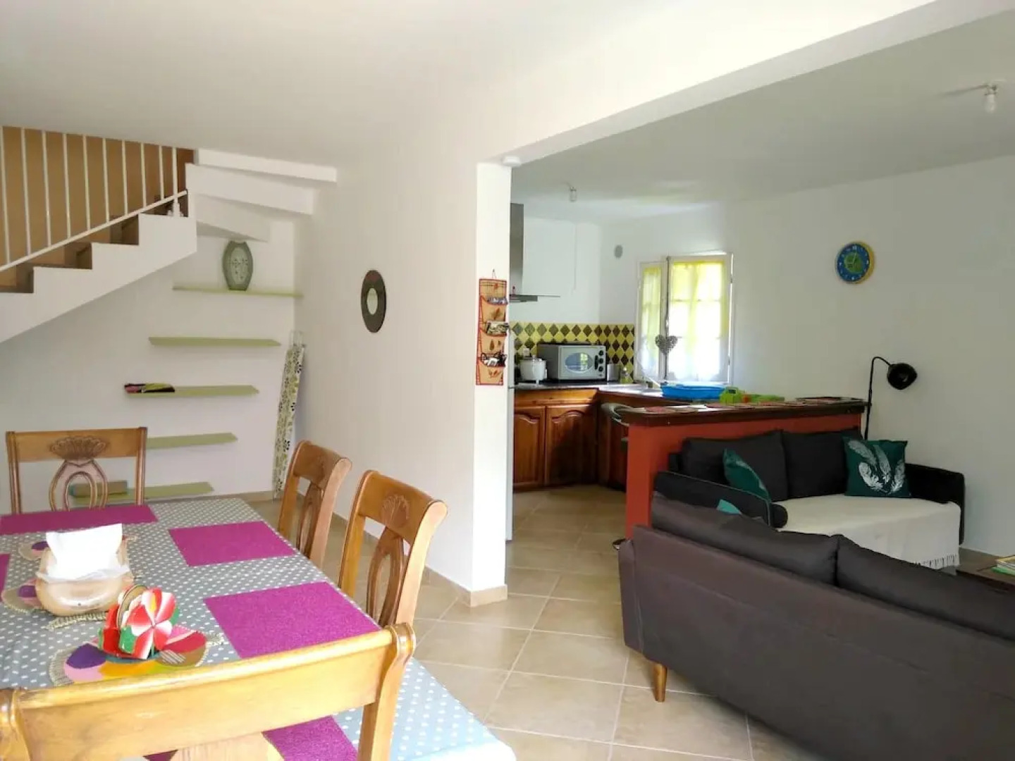 House with 2 Bedrooms in Hell-Bourg, with Wonderful Mountain View, Enclosed Garden And Wifi - 89 Km From the Beach
