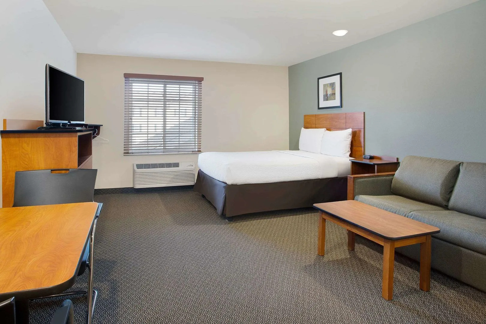 WoodSpring Suites Columbus North I-270
