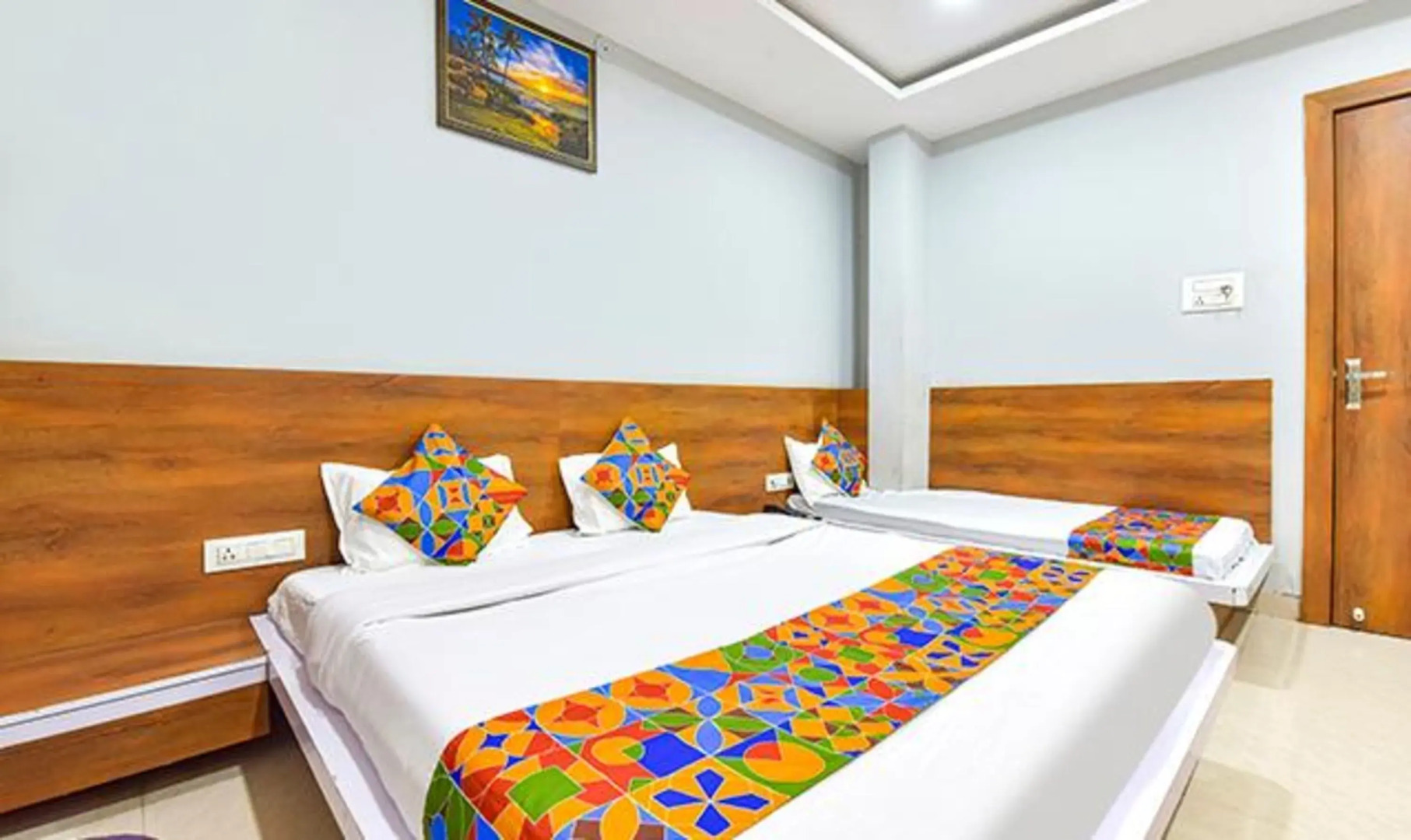 Hotel Raghumani Palace