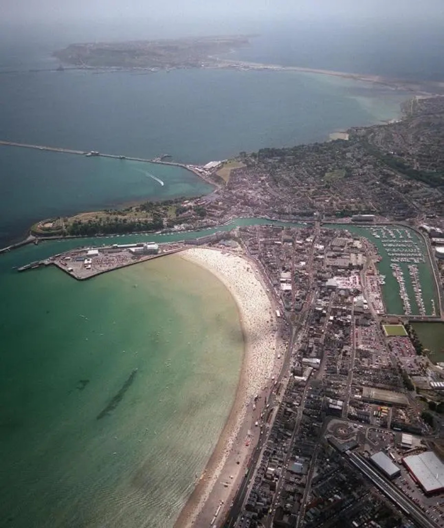 Beachaven (7 Bedroom/5 Bathroom)