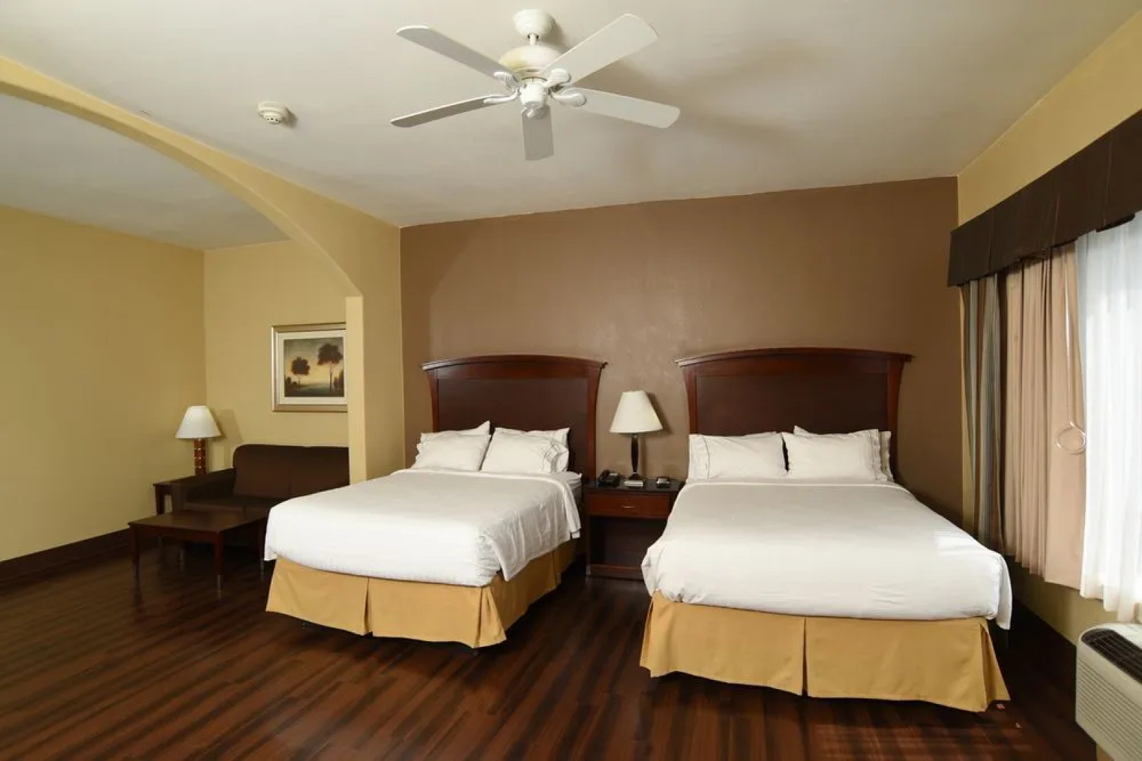 Holiday Inn Express Hotel & Suites Seguin