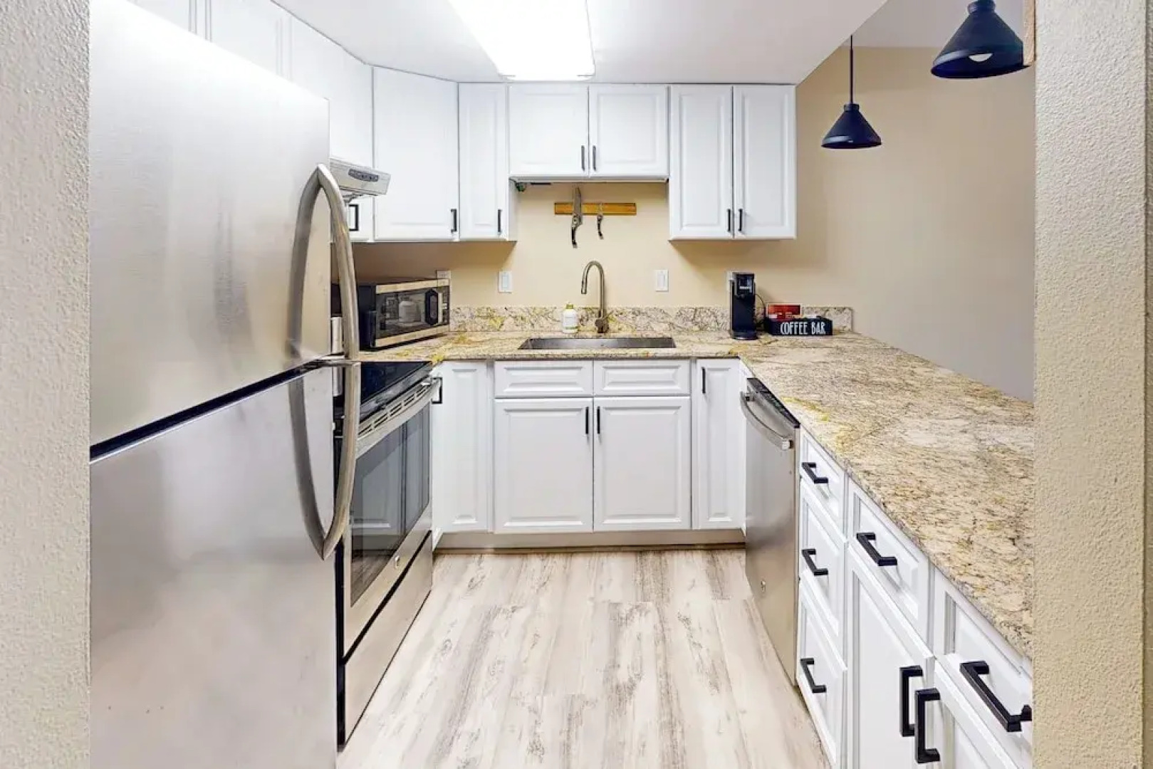 Darling Dwelling: 2 Mi to Dtwn Durango!