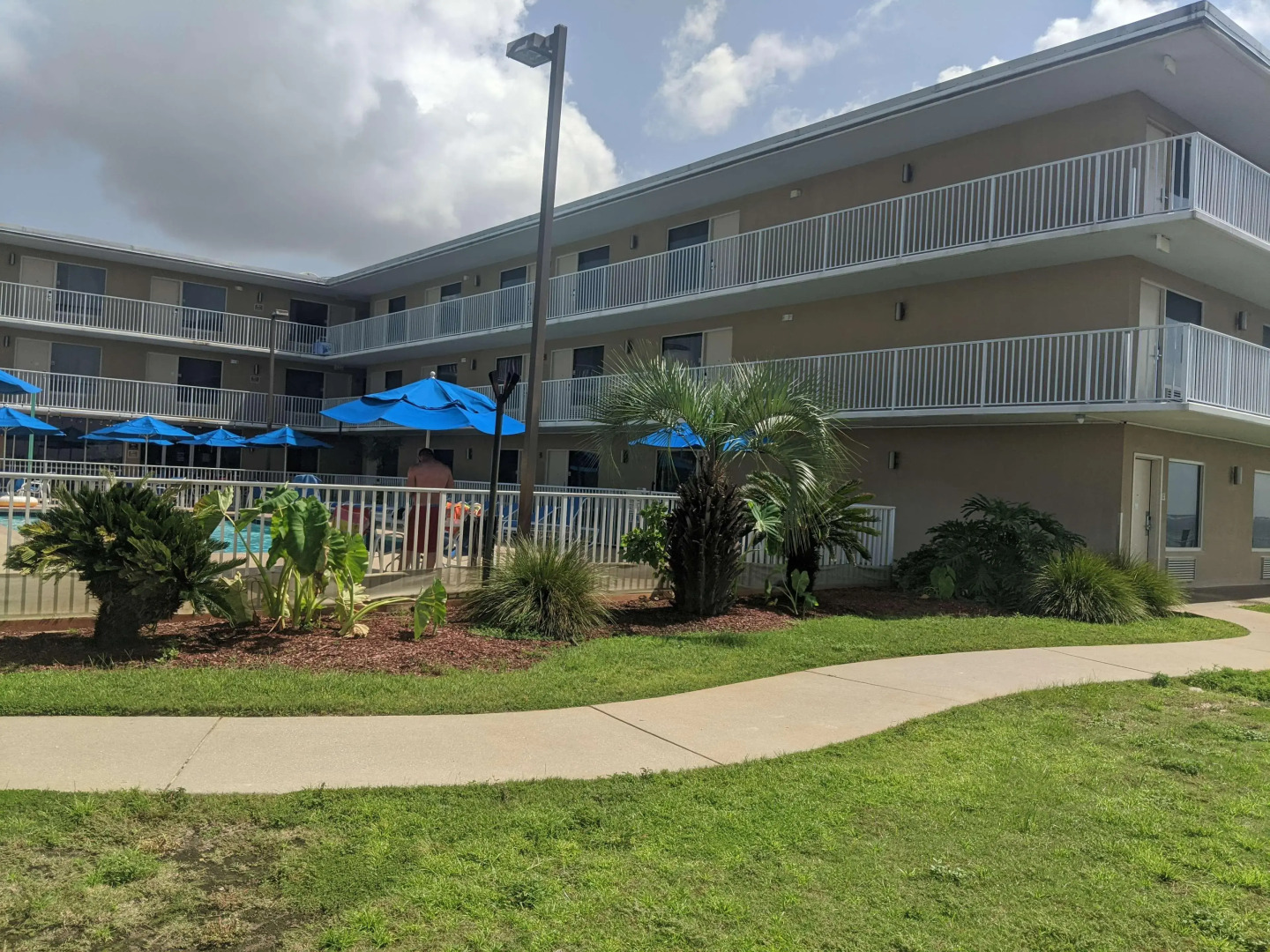 Best Western Navarre Waterfront