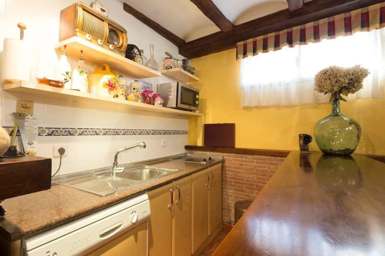 House With 4 Bedrooms in Viñaspre, With Wonderful Mountain View, Enclo