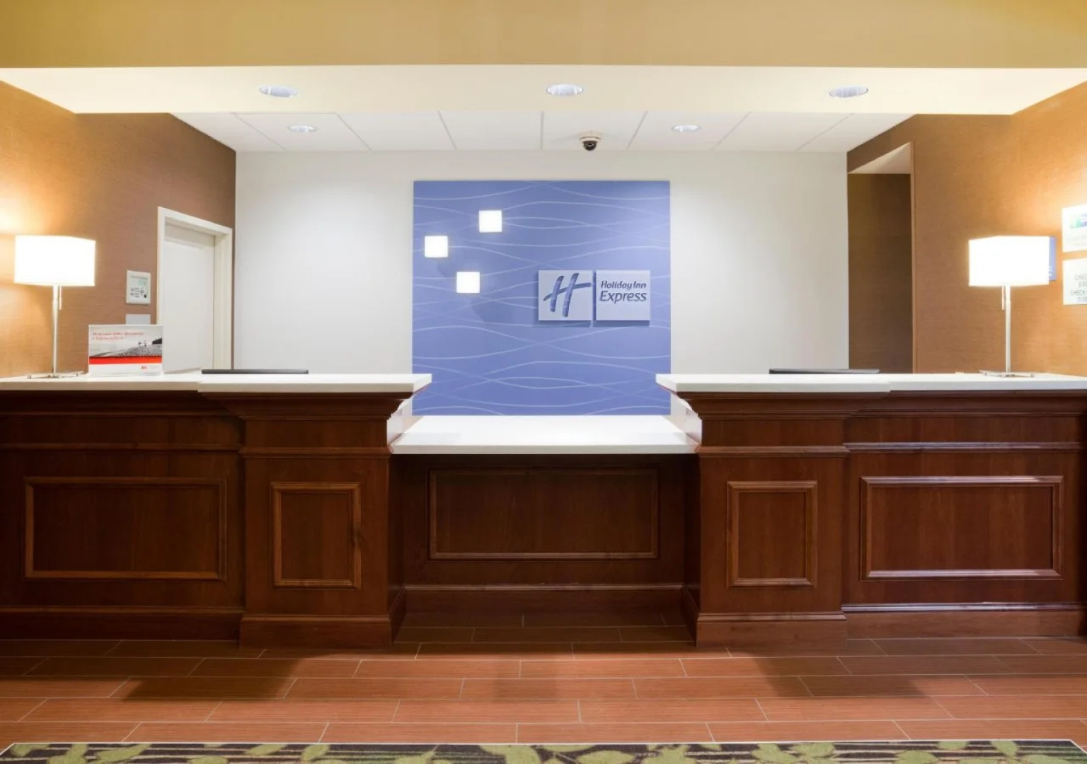 Holiday Inn Express & Suites Willmar by IHG