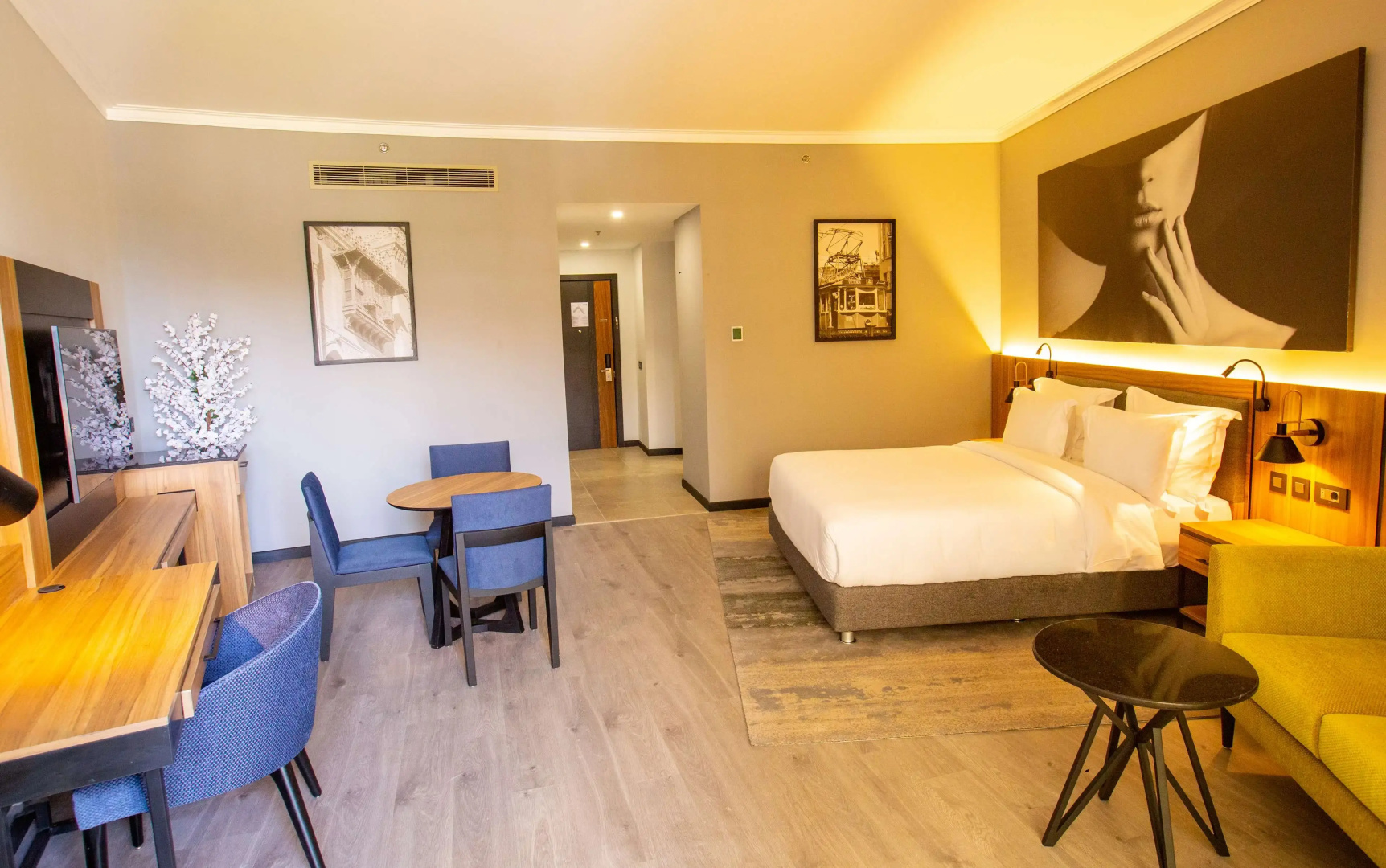 Radisson Blu Hotel & Convention Center, Alexandria