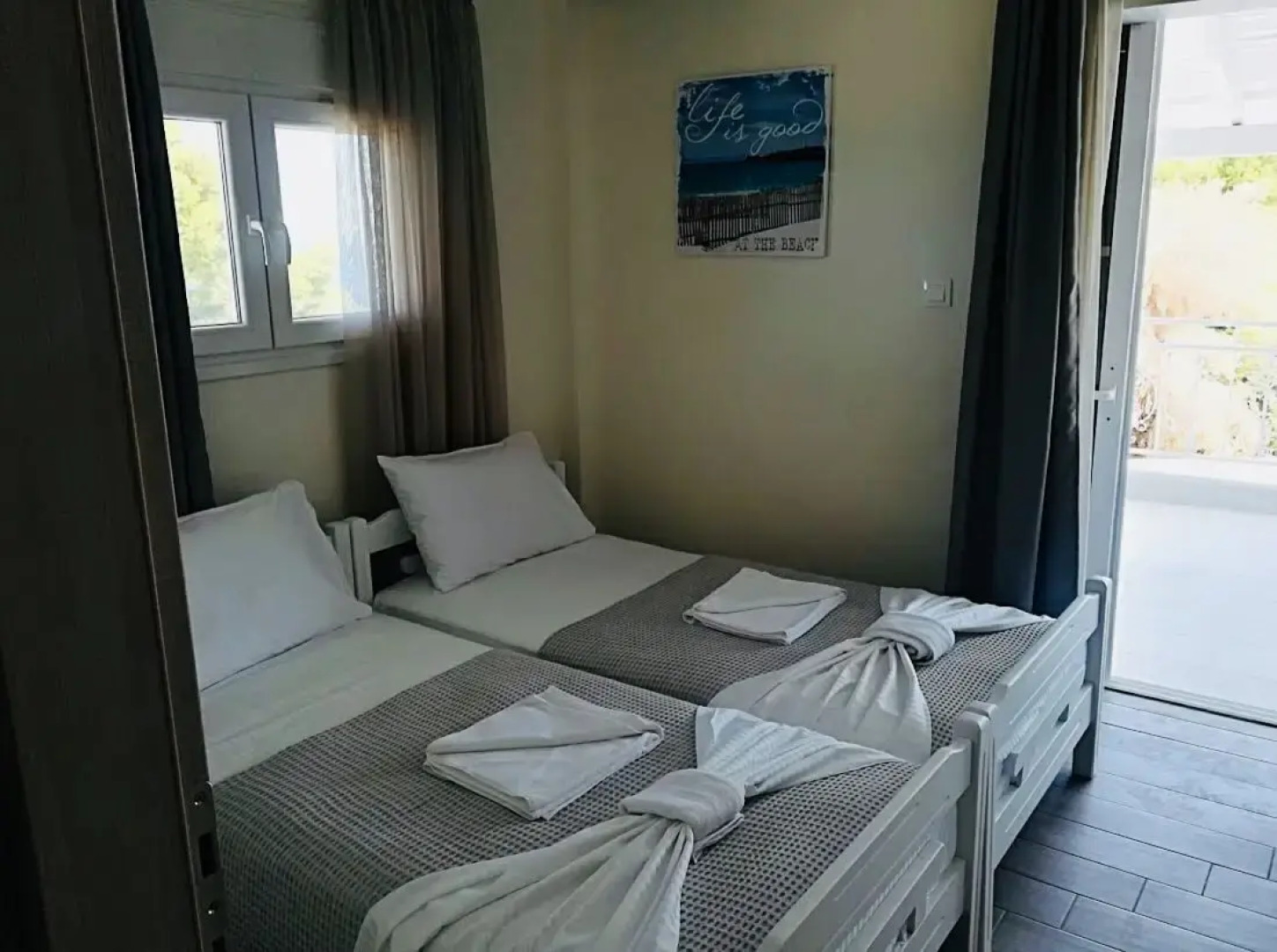 Aelia Sea View Studios