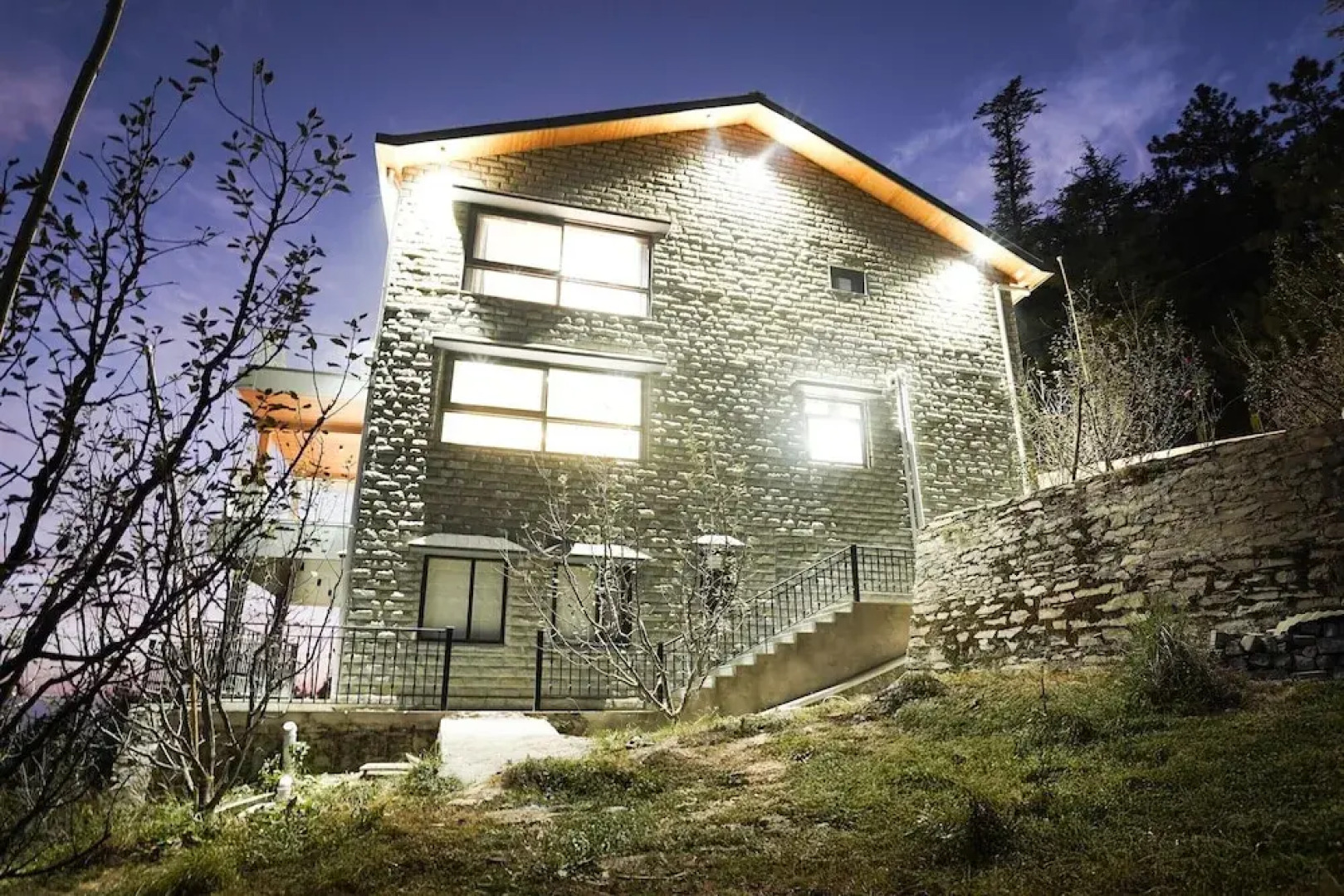 Sunday Premium 5 BHK Villa Mihika, Shimla