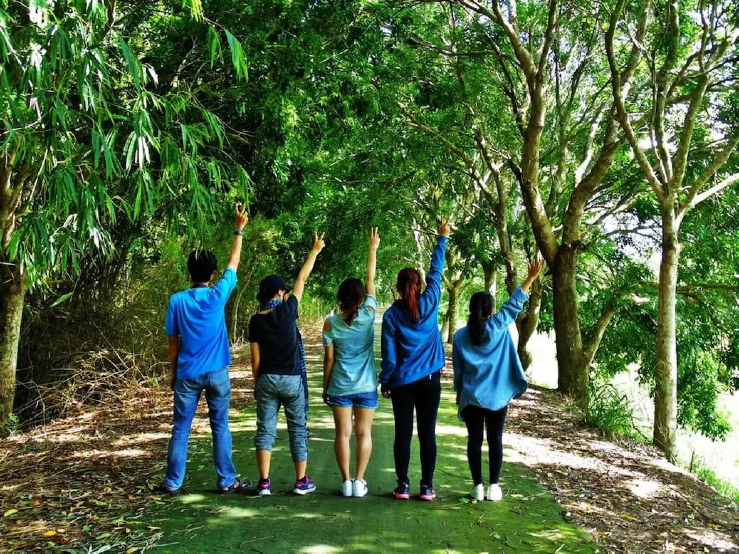 Hai Lua Homestay (Lotus Lake Homestay)