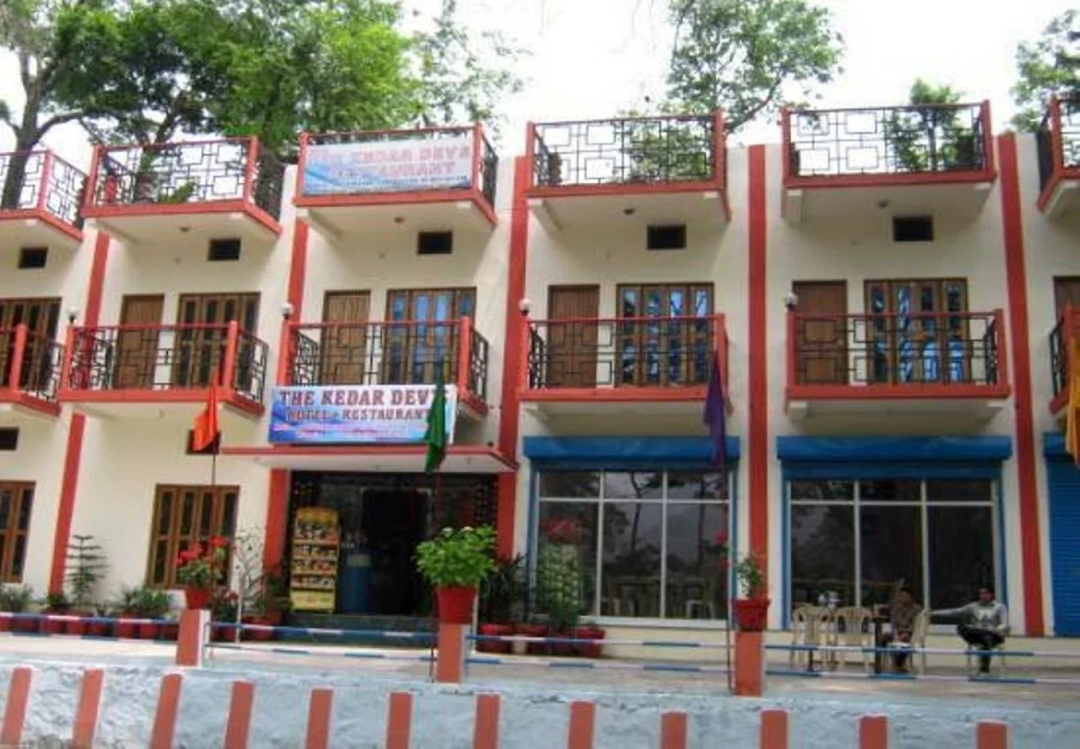 Hotel The Kedar Devs