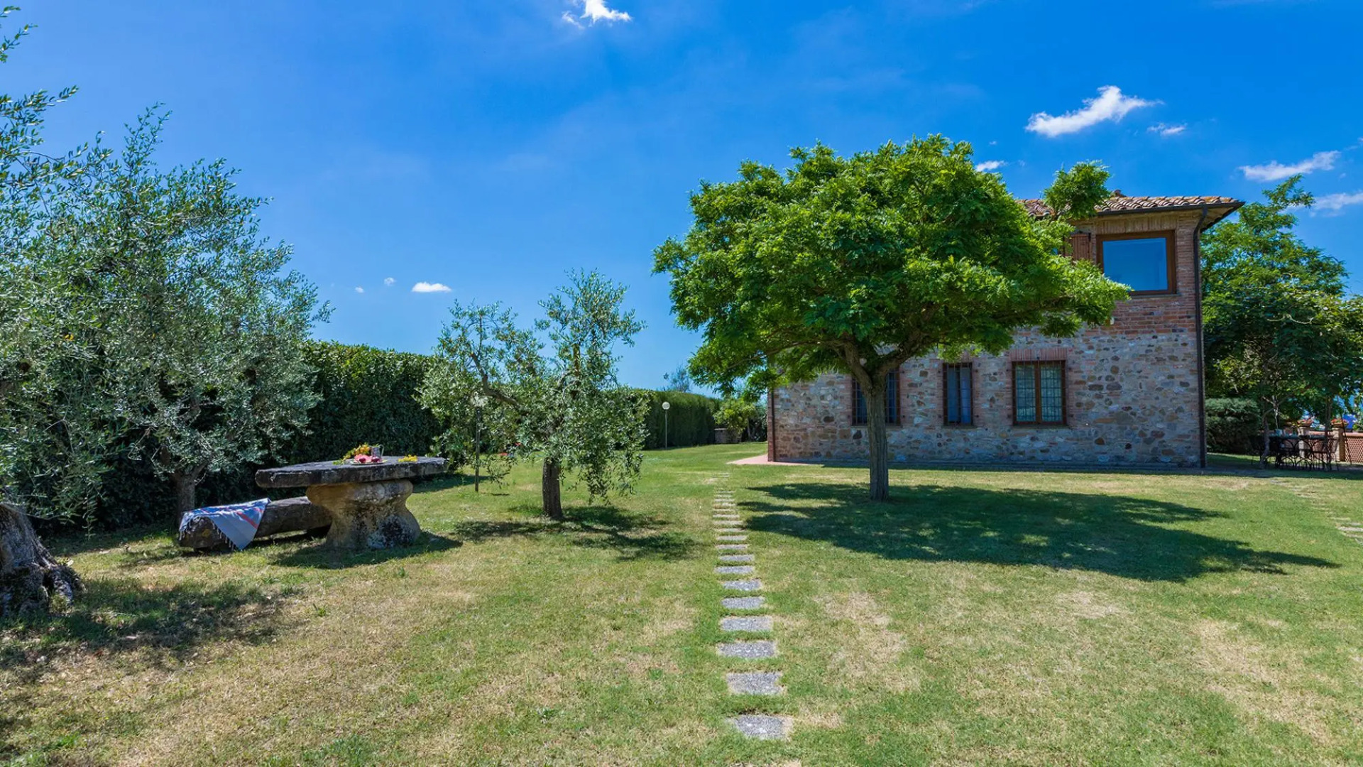 Pg-c744-sp3080at - Poggio Medei 8 2