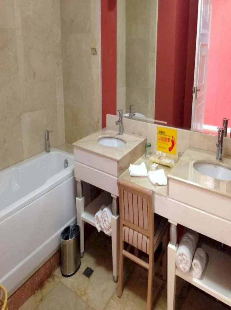 Changbaishan Gem Hotel