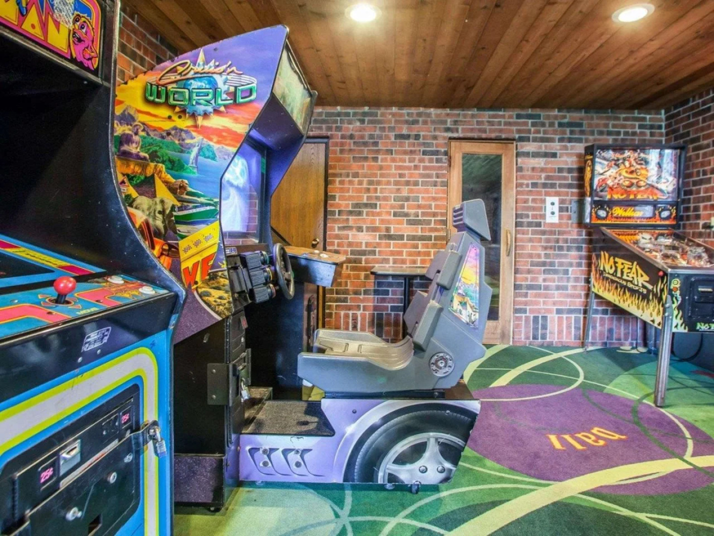 Clarion Pointe Bettendorf - Quad Cities