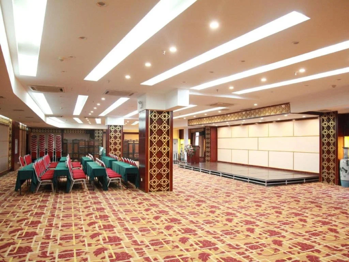 Luoyang Yingtianmen Xinyuan International Hotel (Luoyi Ancient City)