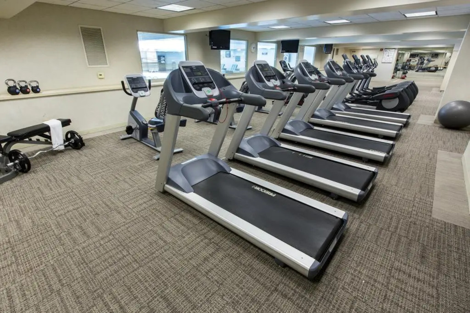 Holiday Inn Chicago Dwtn - Wolf Point