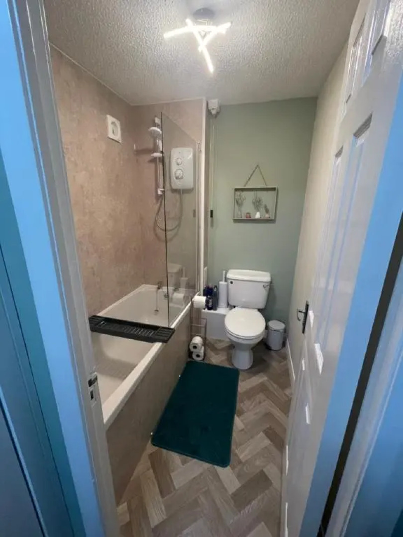 The Nest, Livingston