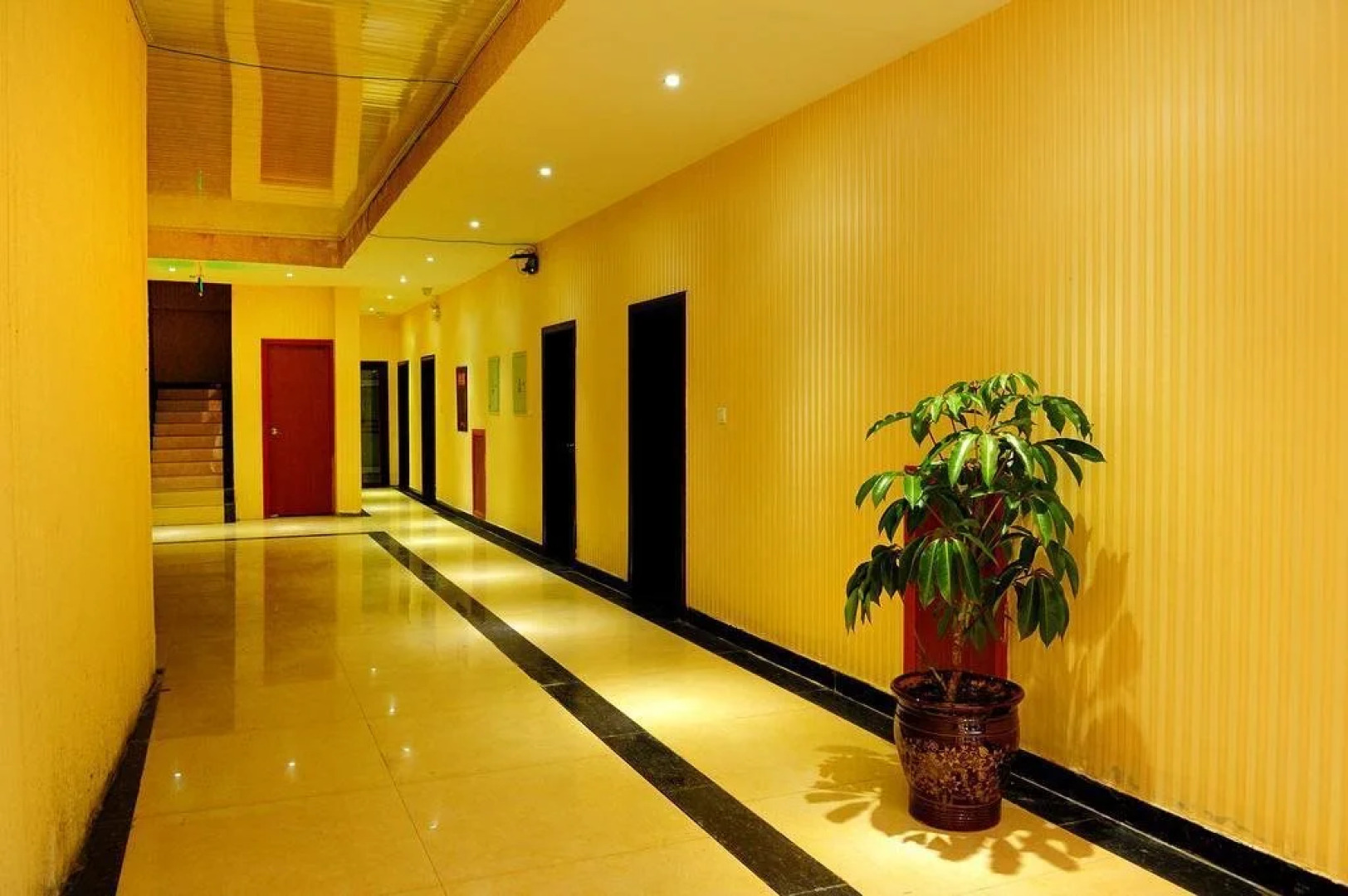 Jiuzhaigou Tusheng Shanzhuang