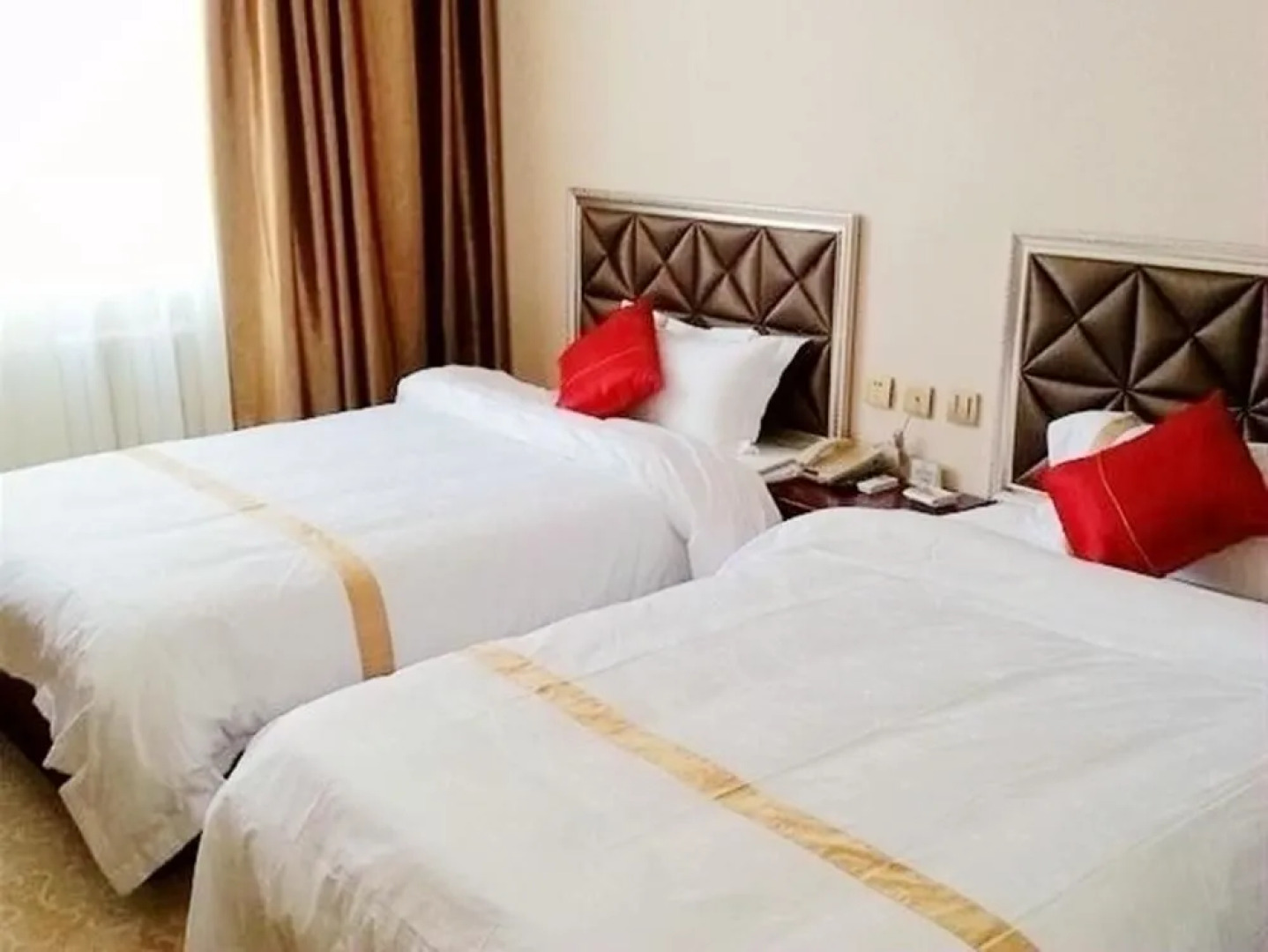 Junhao Business Hotel