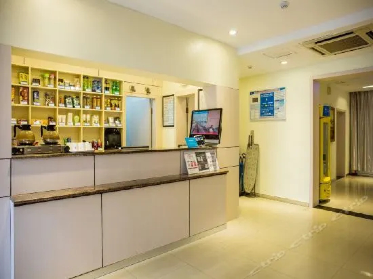 Hanting Hotel Bus Station