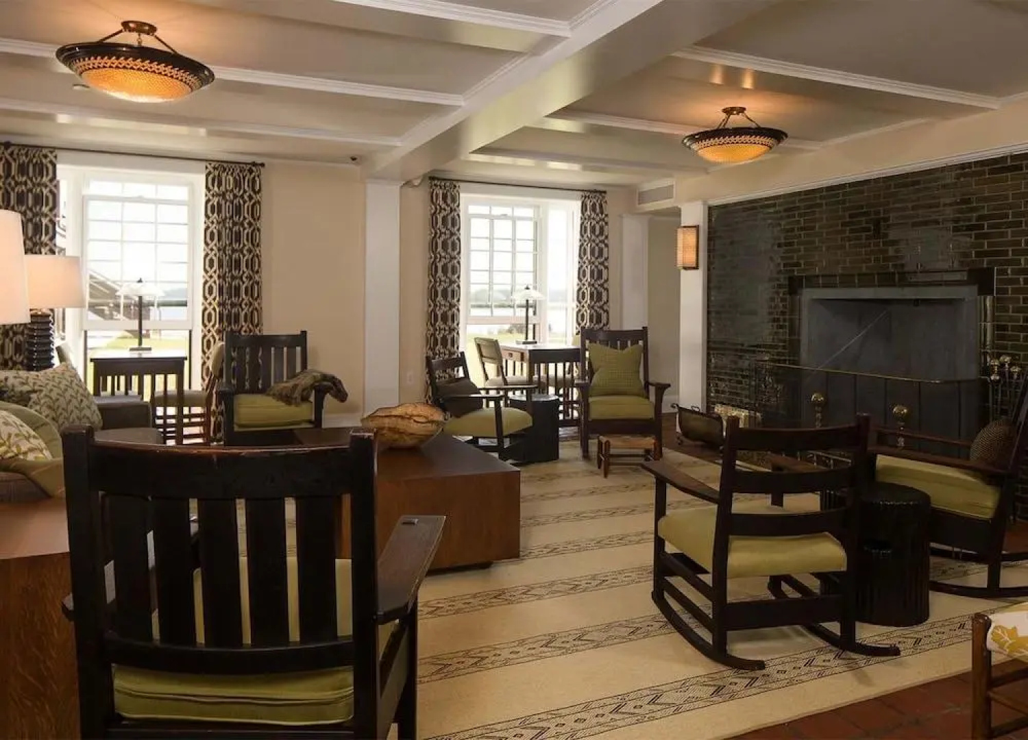 Weekapaug Inn