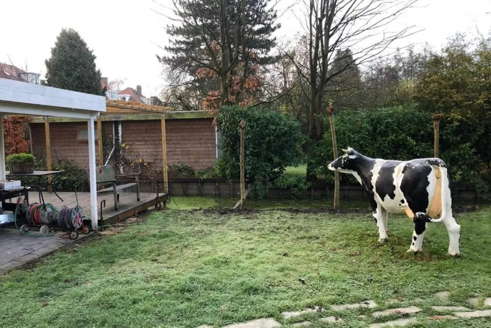Tiny house in tuin van de statige villa Mariahof