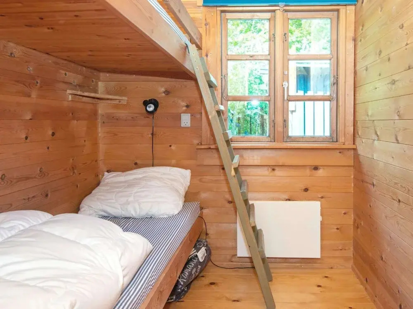 6 Person Holiday Home in Farvang