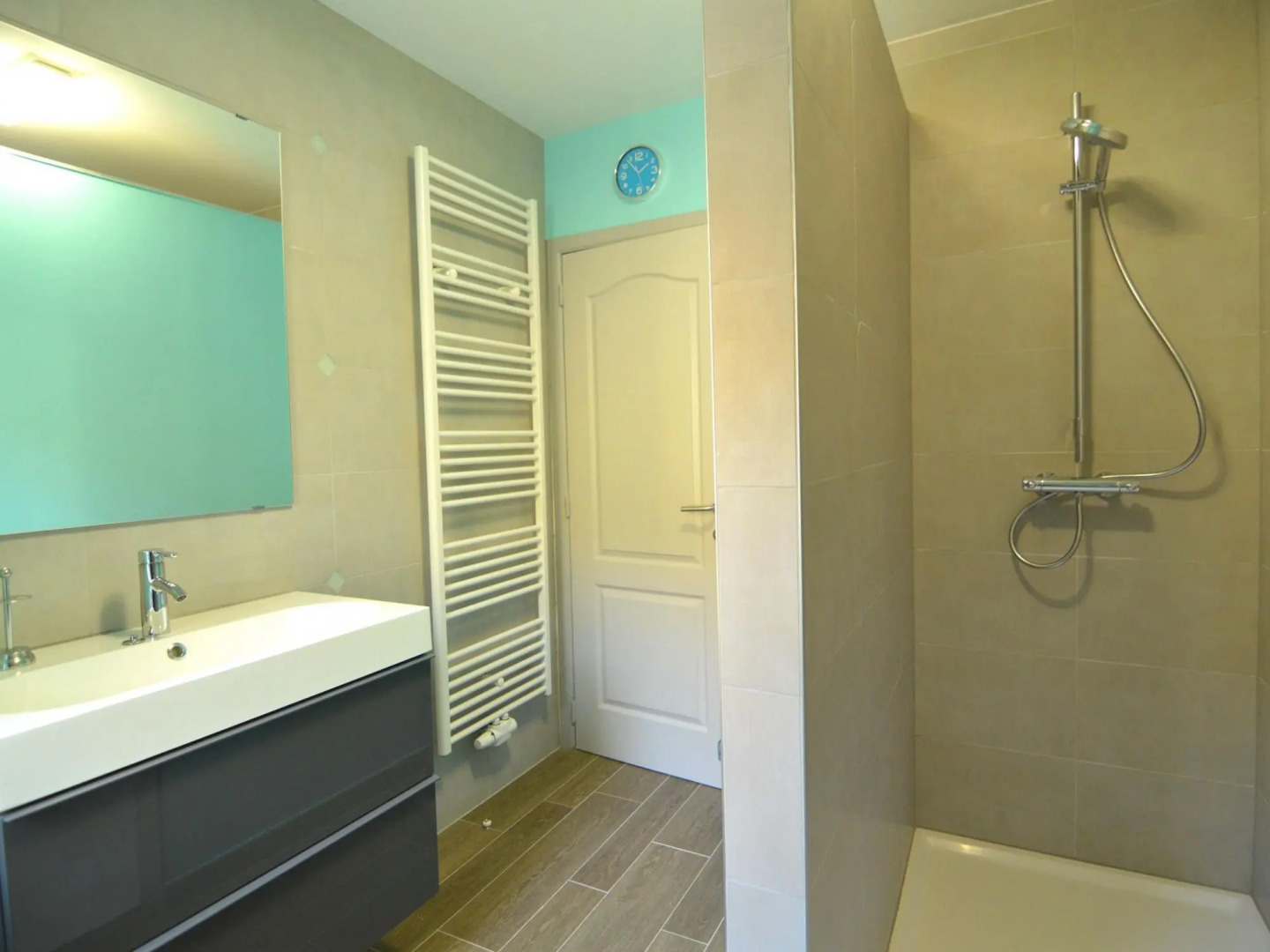 Cozy Holiday home in Theux with Pond