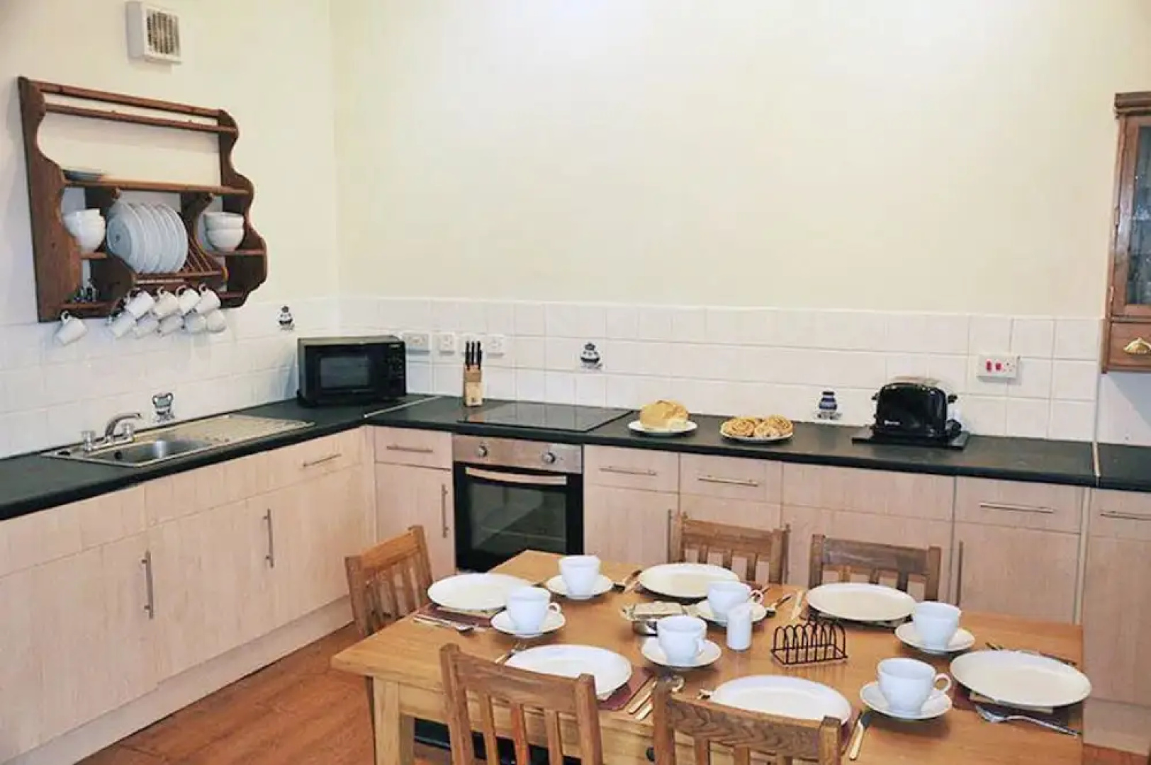 A spacious barn conversion with charming features near Looe