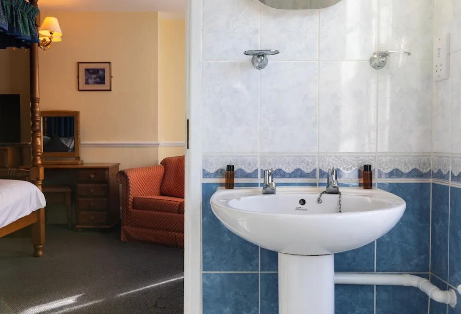 The George Hotel, Amesbury, Wiltshire