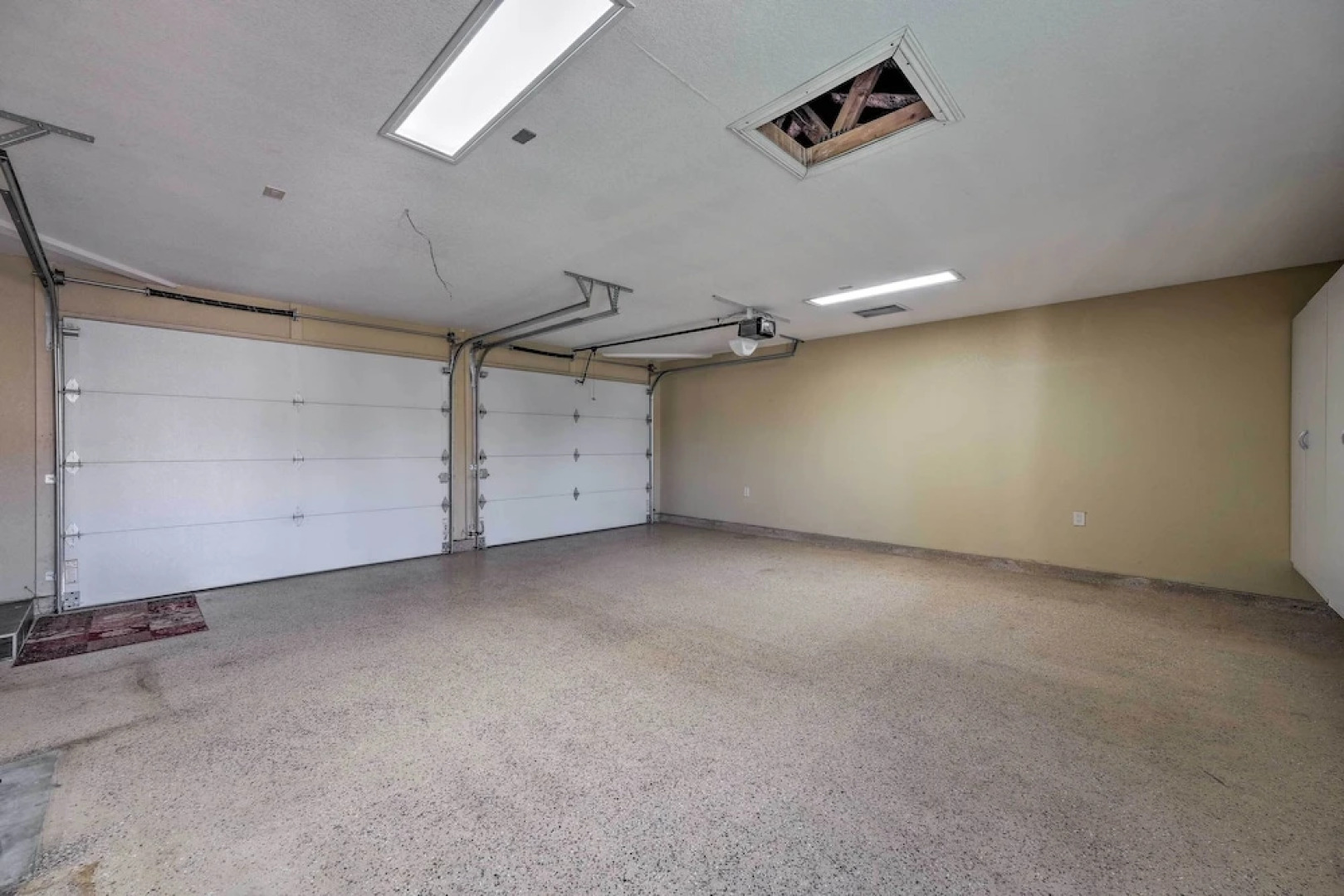 Manteca Home w/ Gated Yard ~ 2 Mi to Downtown