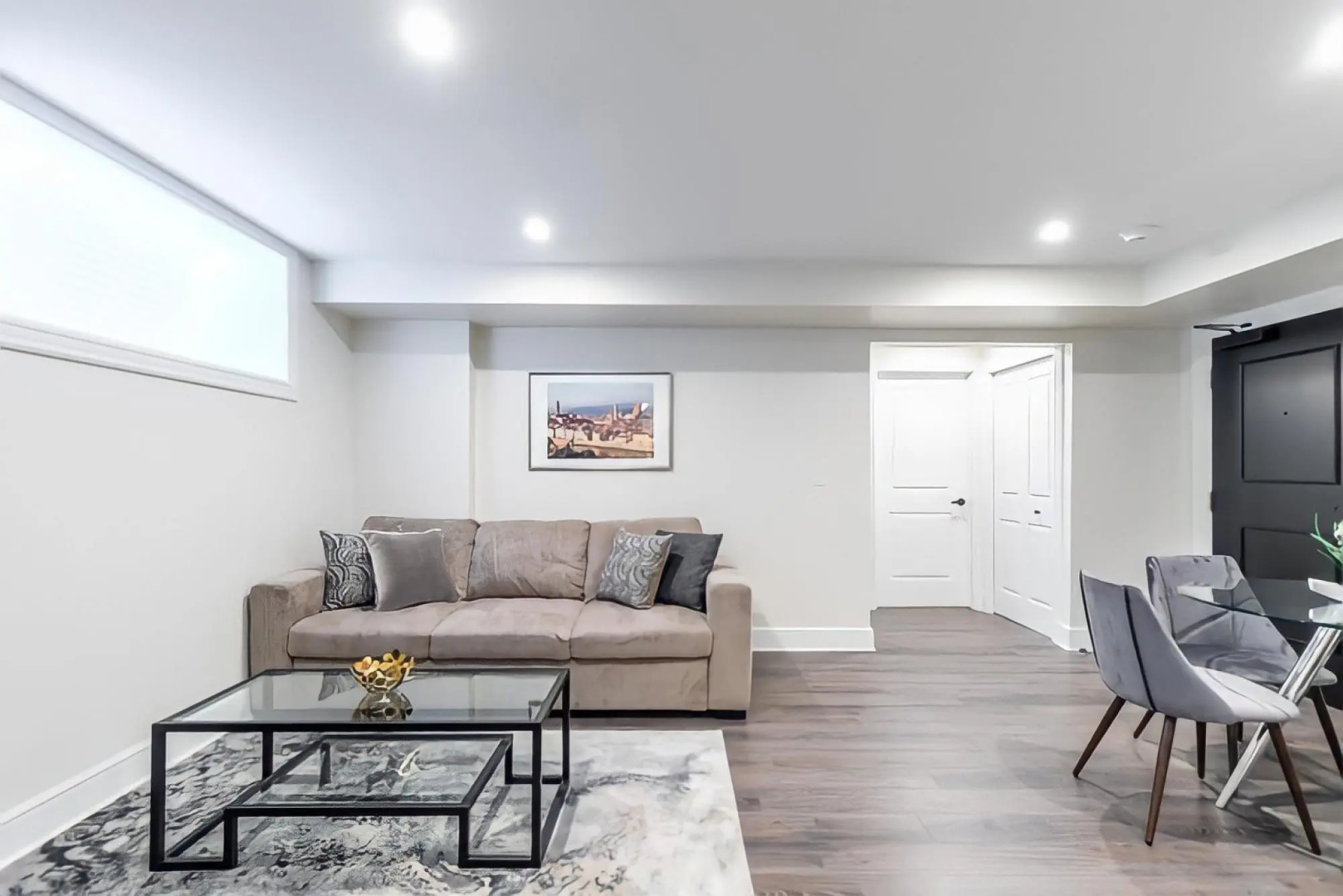Heritage Rideau 2Br Apartment Free Parking